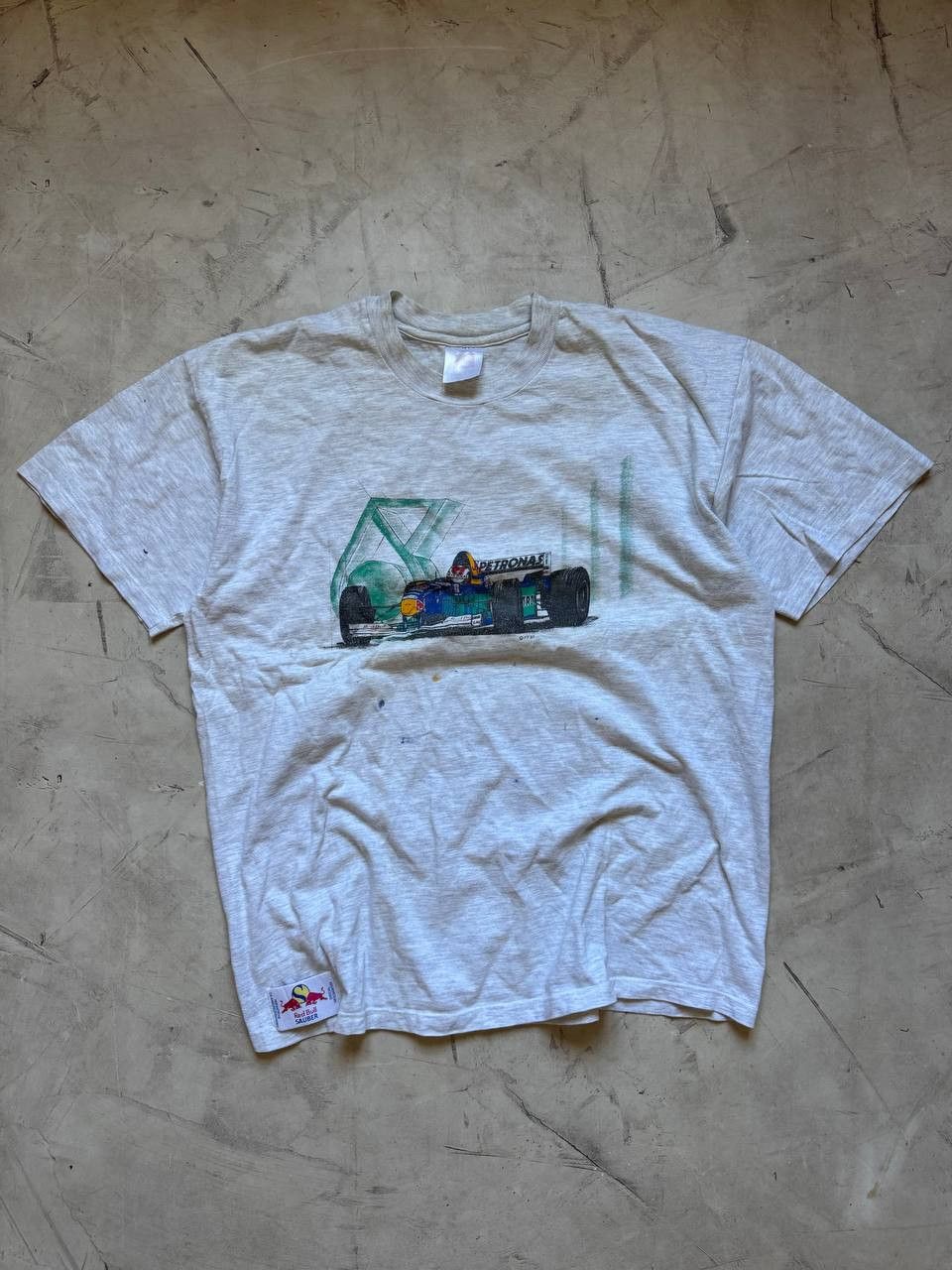 Red Bull Vintage Red bull Petronas racing t-shirt Size US L / EU 52-54 / 3 - 1 Thumbnail
