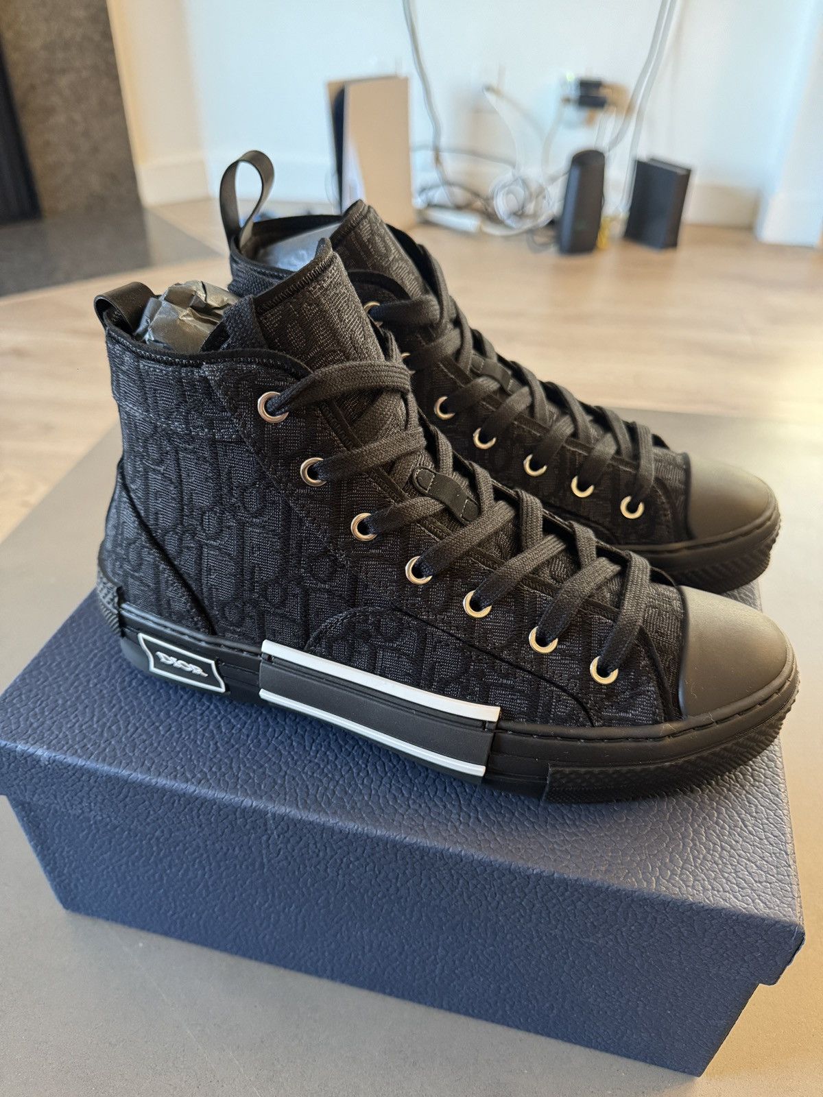 Converse Dior Low B23 Black Dior Shoes B23 Dior DIOR Men's B23