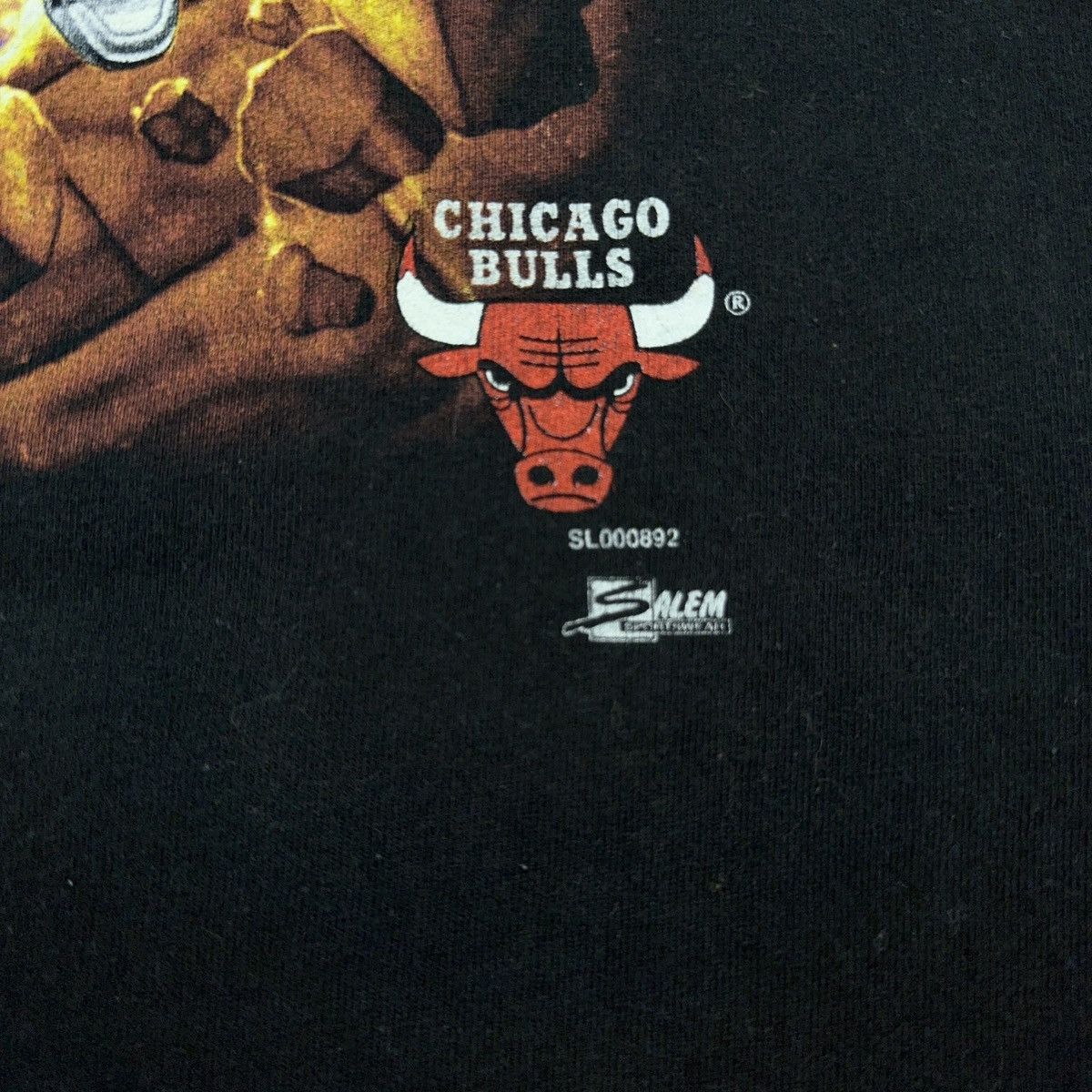 NBA × Vintage Vintage 90s Chicago Bulls T shirt Superhero Benny NBA Salem Size US L / EU 52-54 / 3 - 10 Thumbnail
