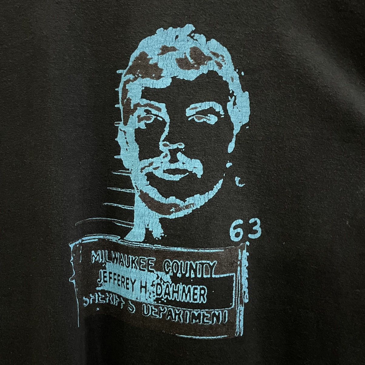 Hook-Ups Vintage Jeffrey Dahmer Mugshot Tee Shirt Size US M / EU 48-50 / 2 - 3 Thumbnail