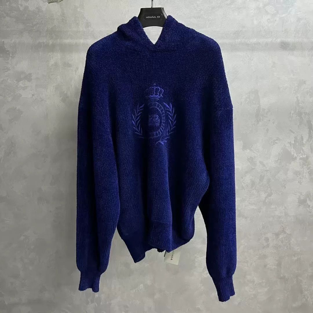 Balenciaga Balenciaga Blue Fleece Embroidered Hoodie Size US S / EU 44-46 / 1 - 1 Thumbnail