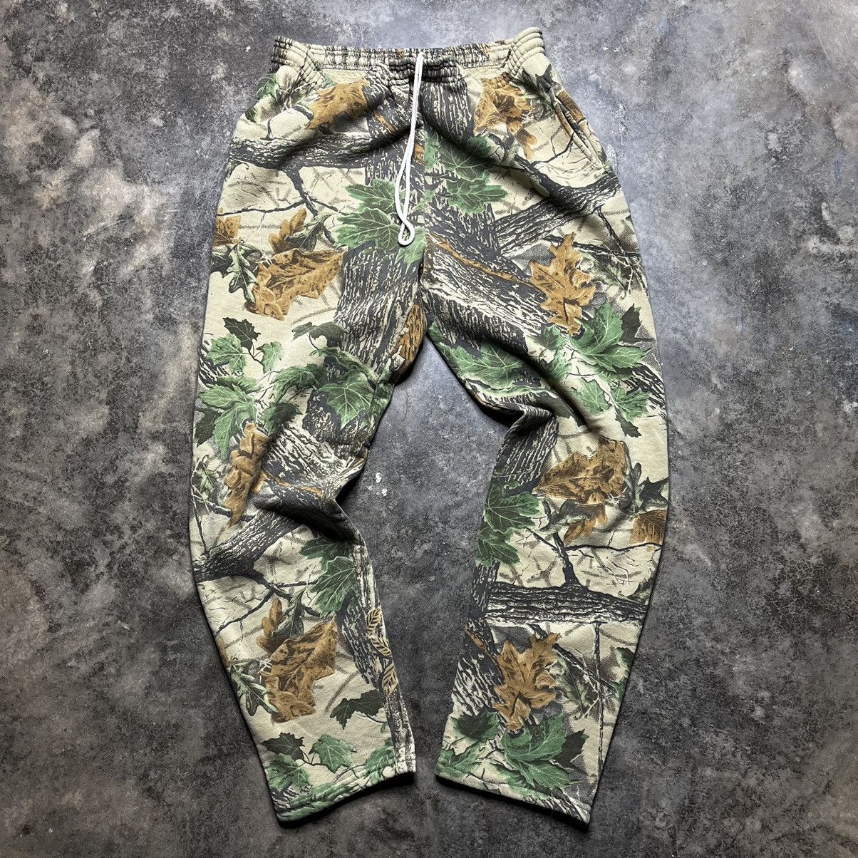 Vintage vintage camo baggy heavyweight sweatpants Size US 36 / EU 52 - 1 Thumbnail