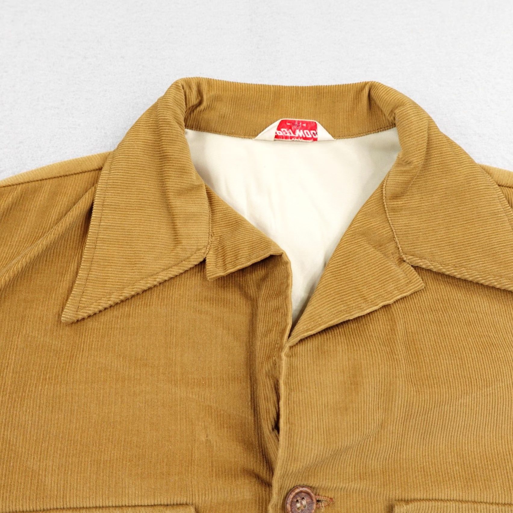 Vintage VINTAGE Spotwood Jacket Adult 46 Brown Corduroy Button Blade Collar Shacket 70s Mens Size US S / EU 44-46 / 1 - 2 Thumbnail