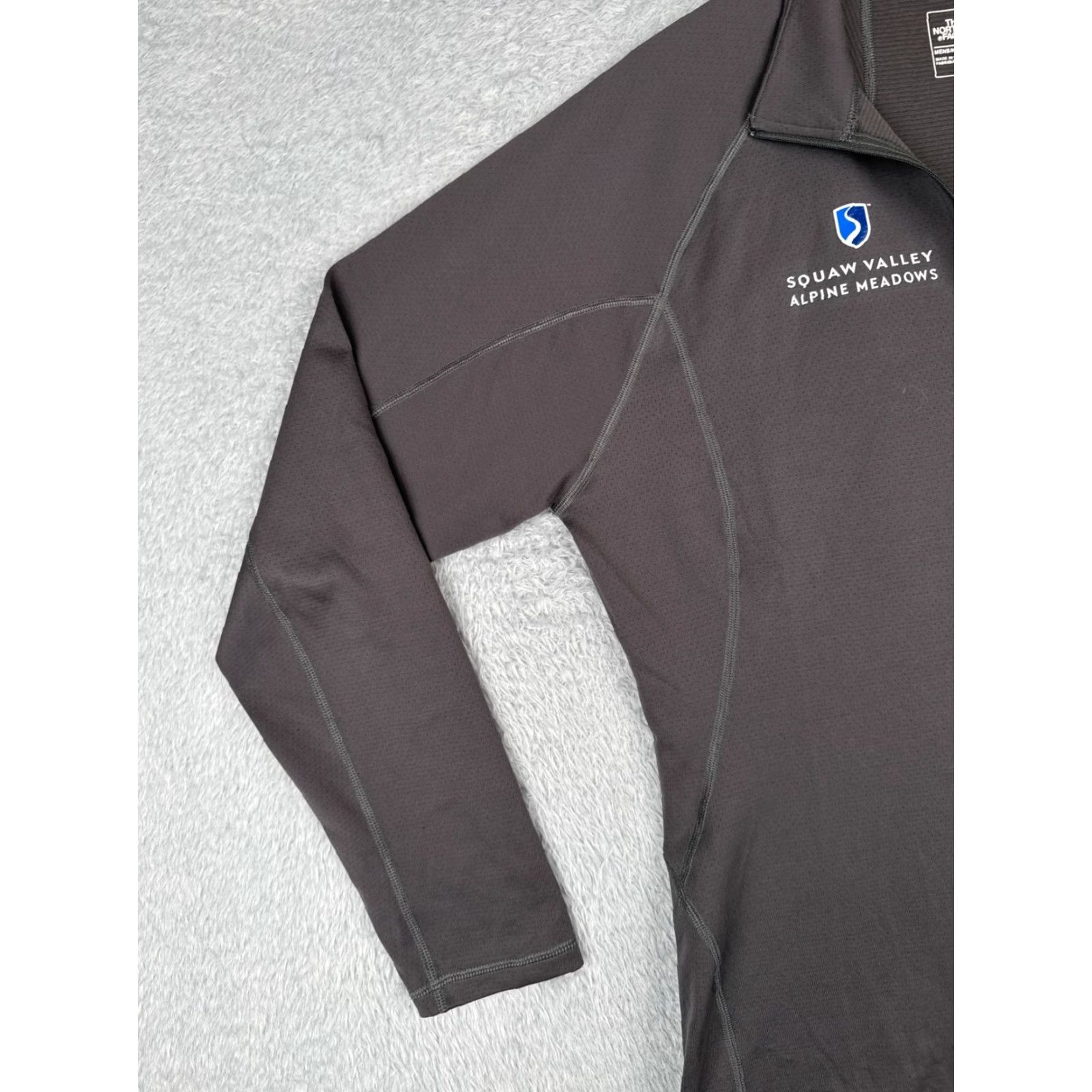 The North Face The North Face Sweater Men Large Gray Lightweight Flashdry 1/4 Zip Polyester Size US L / EU 52-54 / 3 - 3 Thumbnail