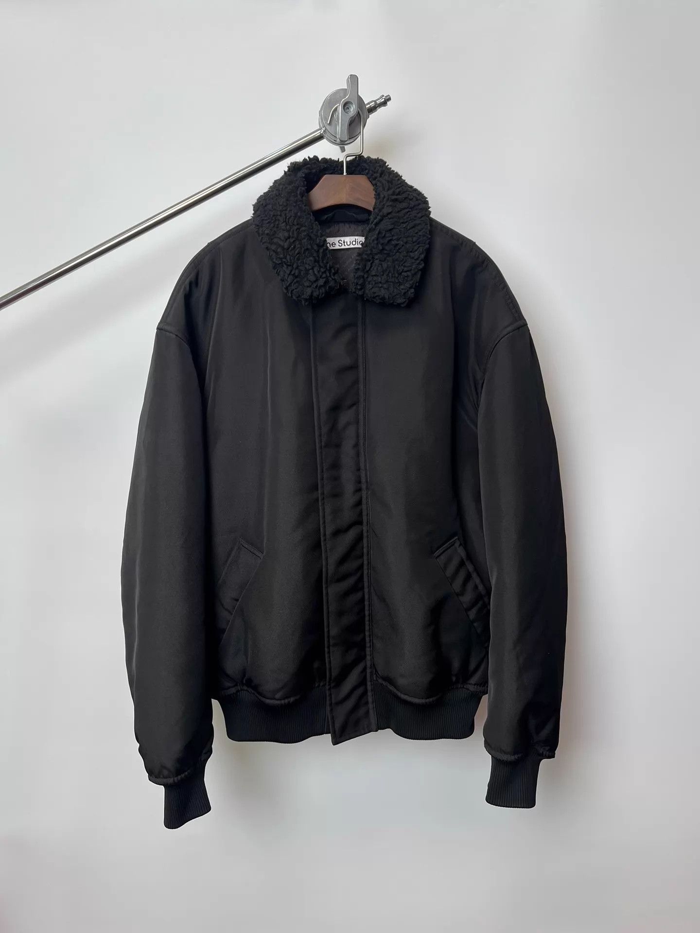 Acne Studios Acne Studios Ma-1 Bomber Tailored Fit L Size US L / EU 52-54 / 3 - 1 Thumbnail