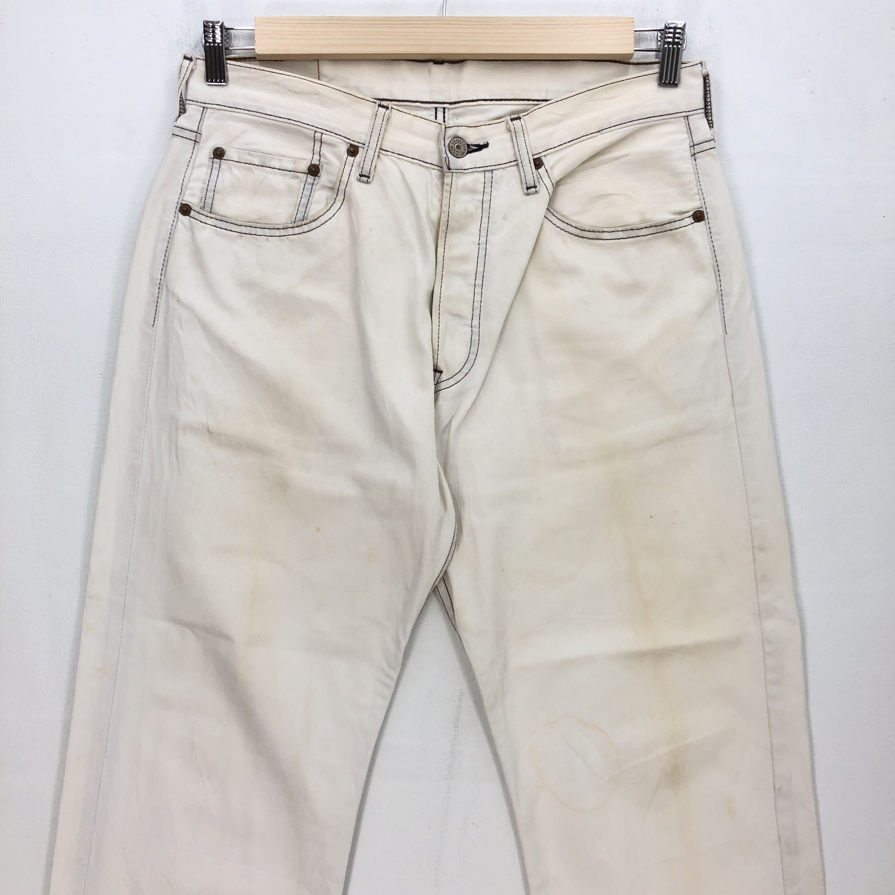 Levi's Vintage Levis 501 Light Wash Jeans Levi's 501 White Denim Size US 32 / EU 48 - 3 Thumbnail