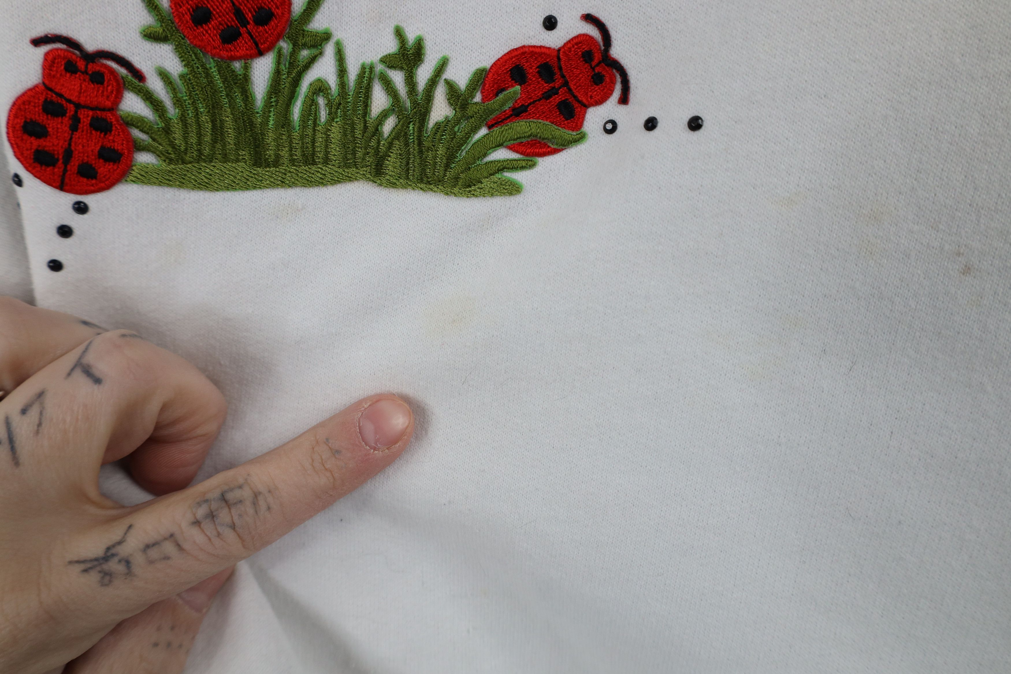 Vintage Vintage 90s Streetwear Nature Ladybug Sweatshirt White Size XXL / US 16-18 / IT 52-54 - 7 Thumbnail