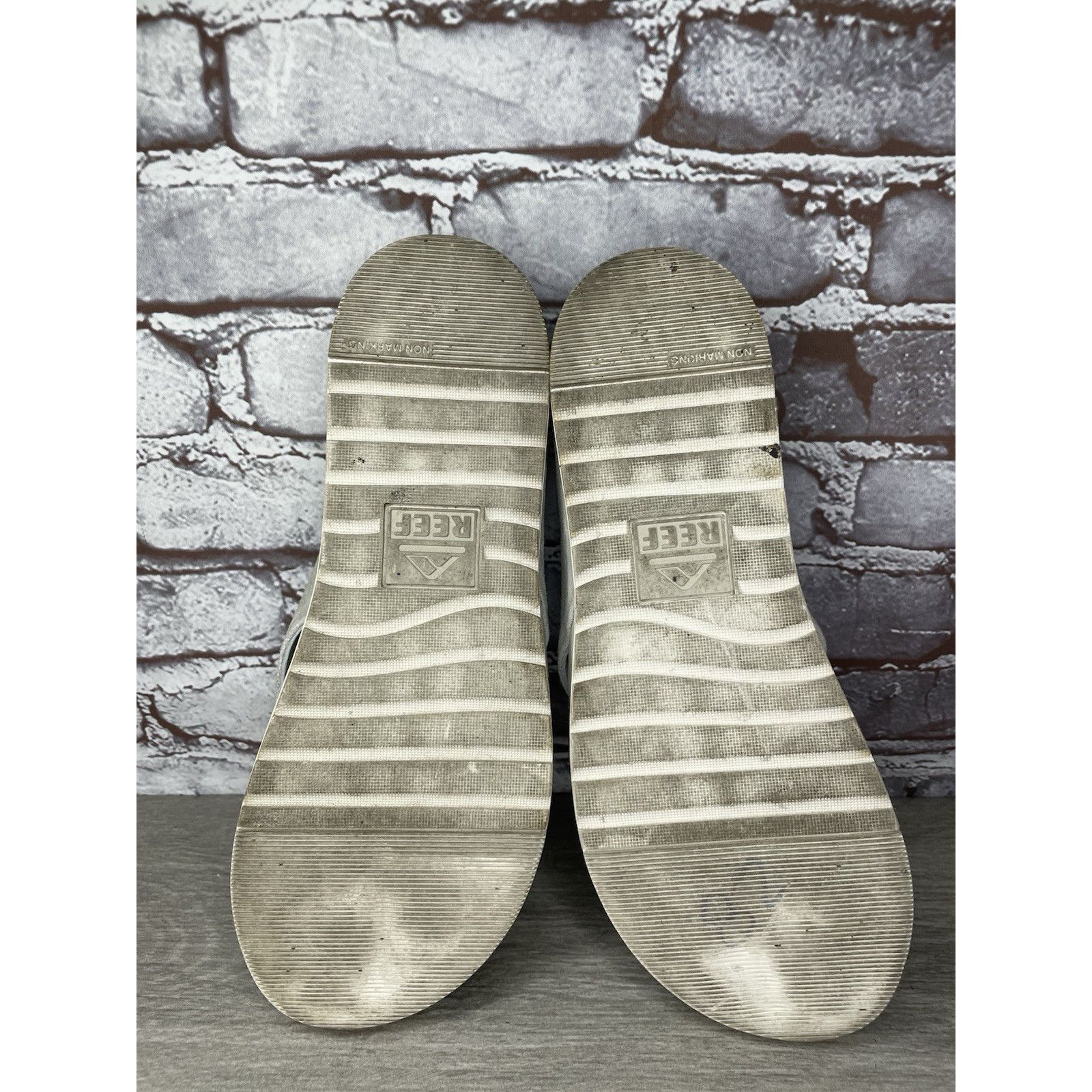 REEF REEF OJAI Gray Suede Leather Cushion Comfort FlipFlops Sanda Size US 12 / EU 45 - 18 Thumbnail