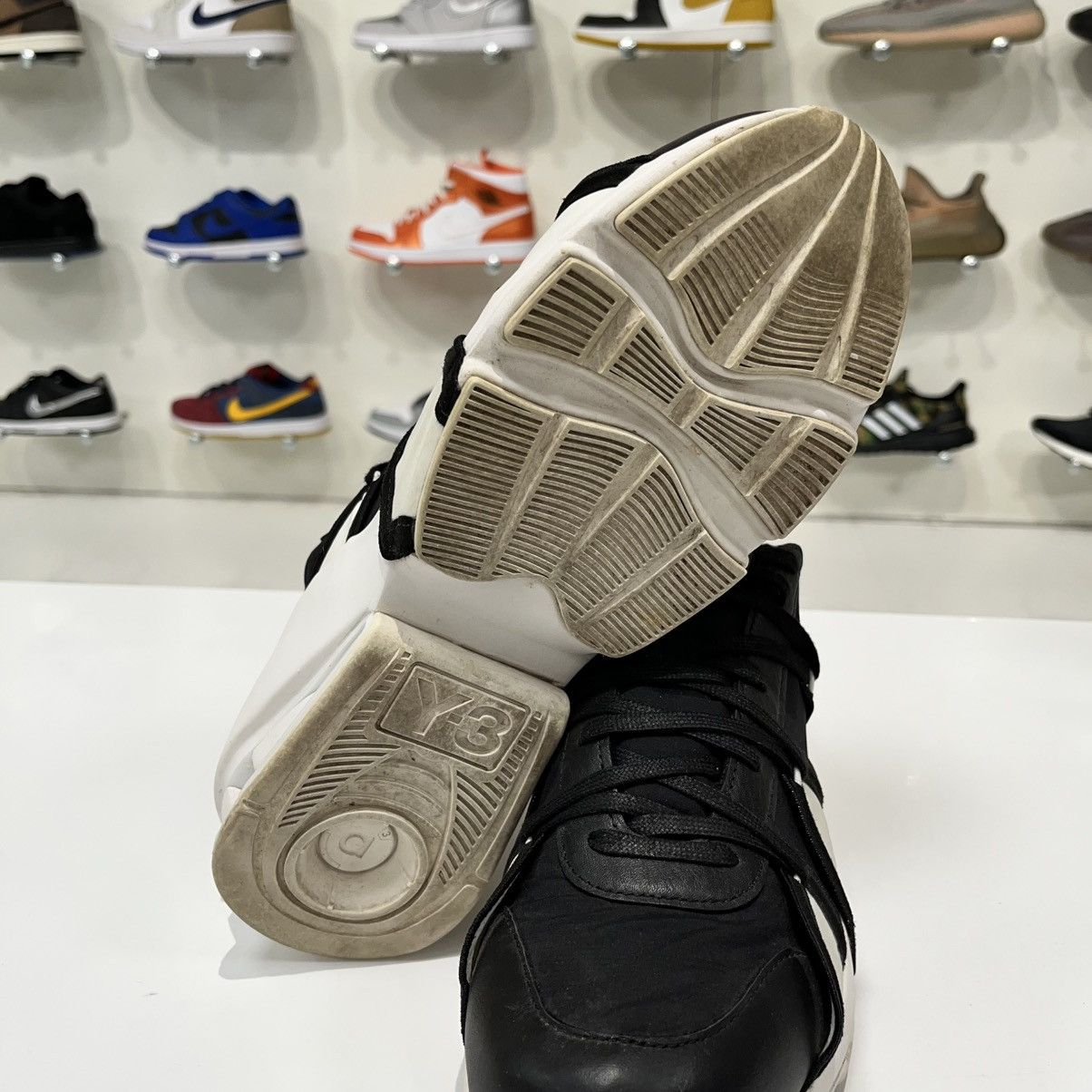 Adidas × Y-3 × Yohji Yamamoto Adidas Y-3 Sukui III Black Core White Size US 9 / EU 42 - 11 Thumbnail