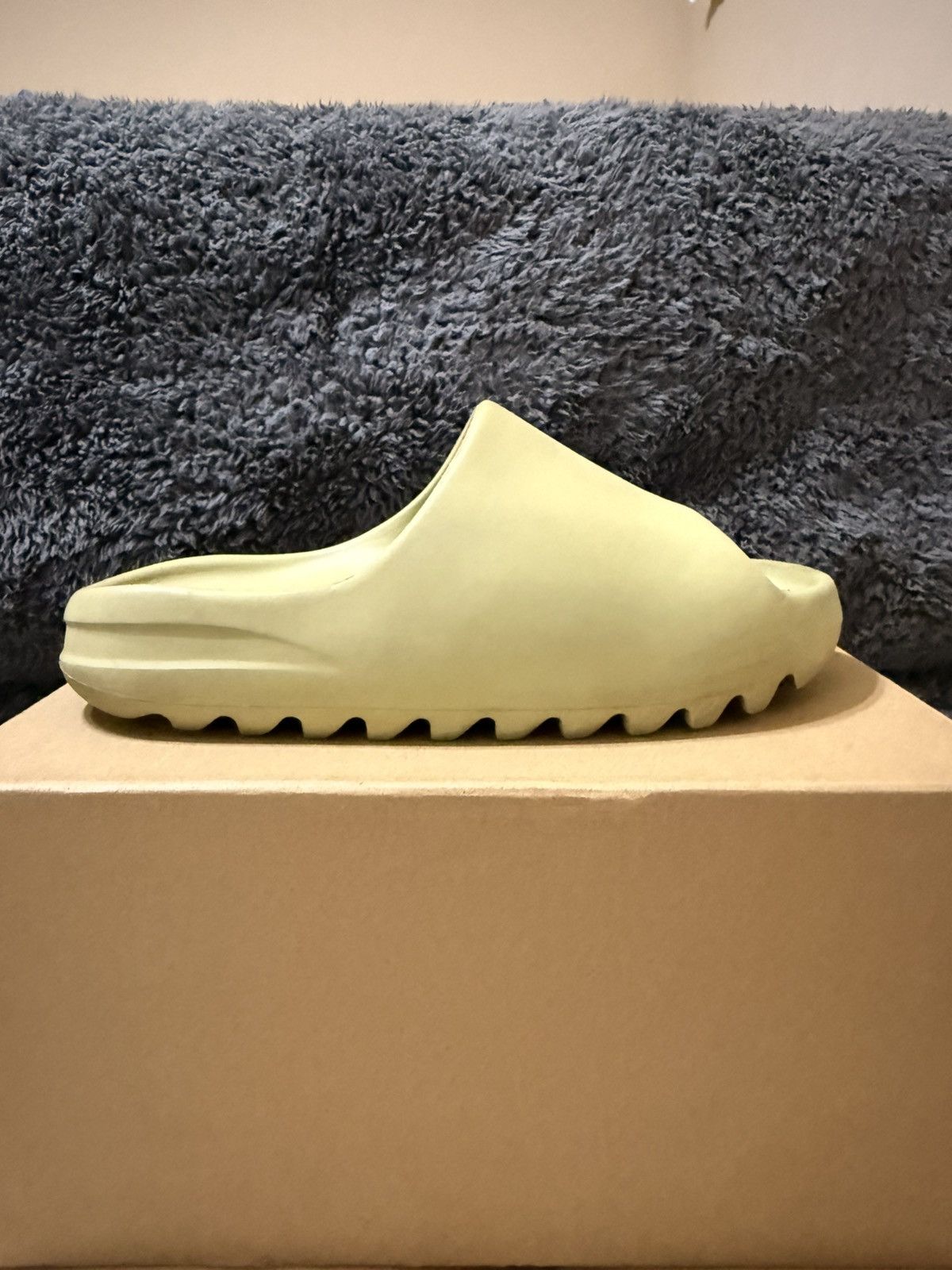 Yeezy Yeezy Slide – Unisex – Authentic – Resin Size US 6 / EU 39 - 18 Thumbnail