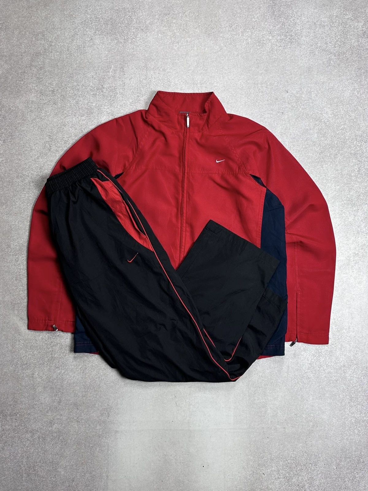 Nike Vintage Nike TN Skepta Nylon Y2K Tracksuit Rare L Size US L / EU 52-54 / 3 - 1 Thumbnail