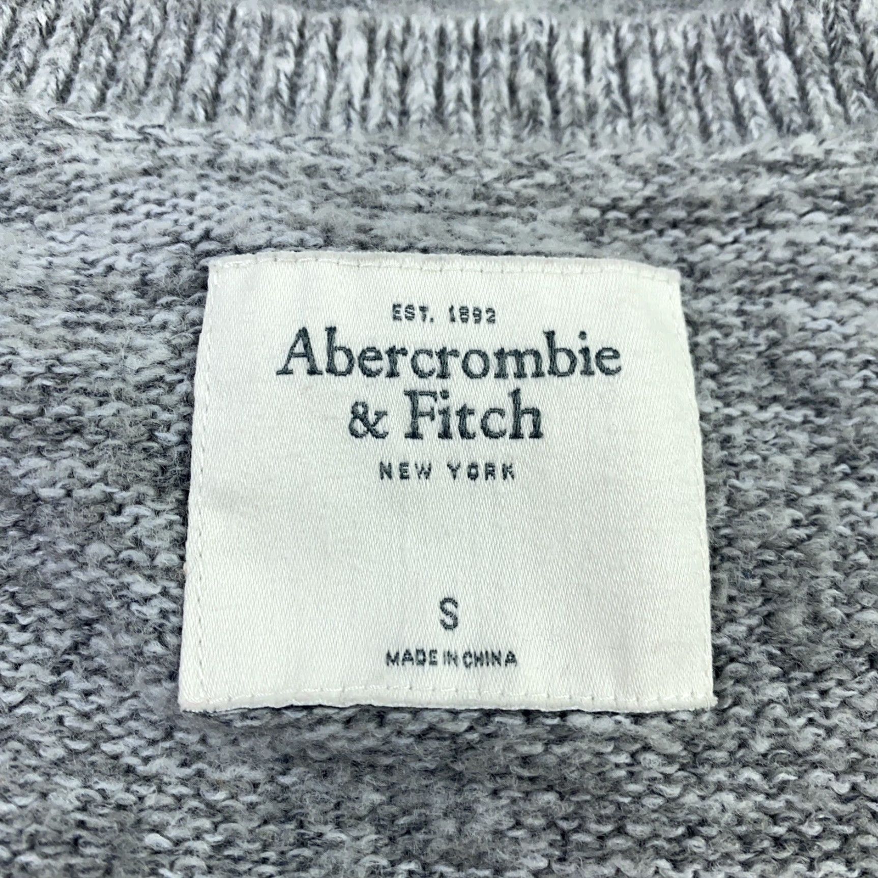 Abercrombie & Fitch Abercrombie & Fitch Womens Sweater Top Small Gray Striped V-Neck Shirt Top Shirt Top Size S / US 4 / IT 40 - 5 Thumbnail