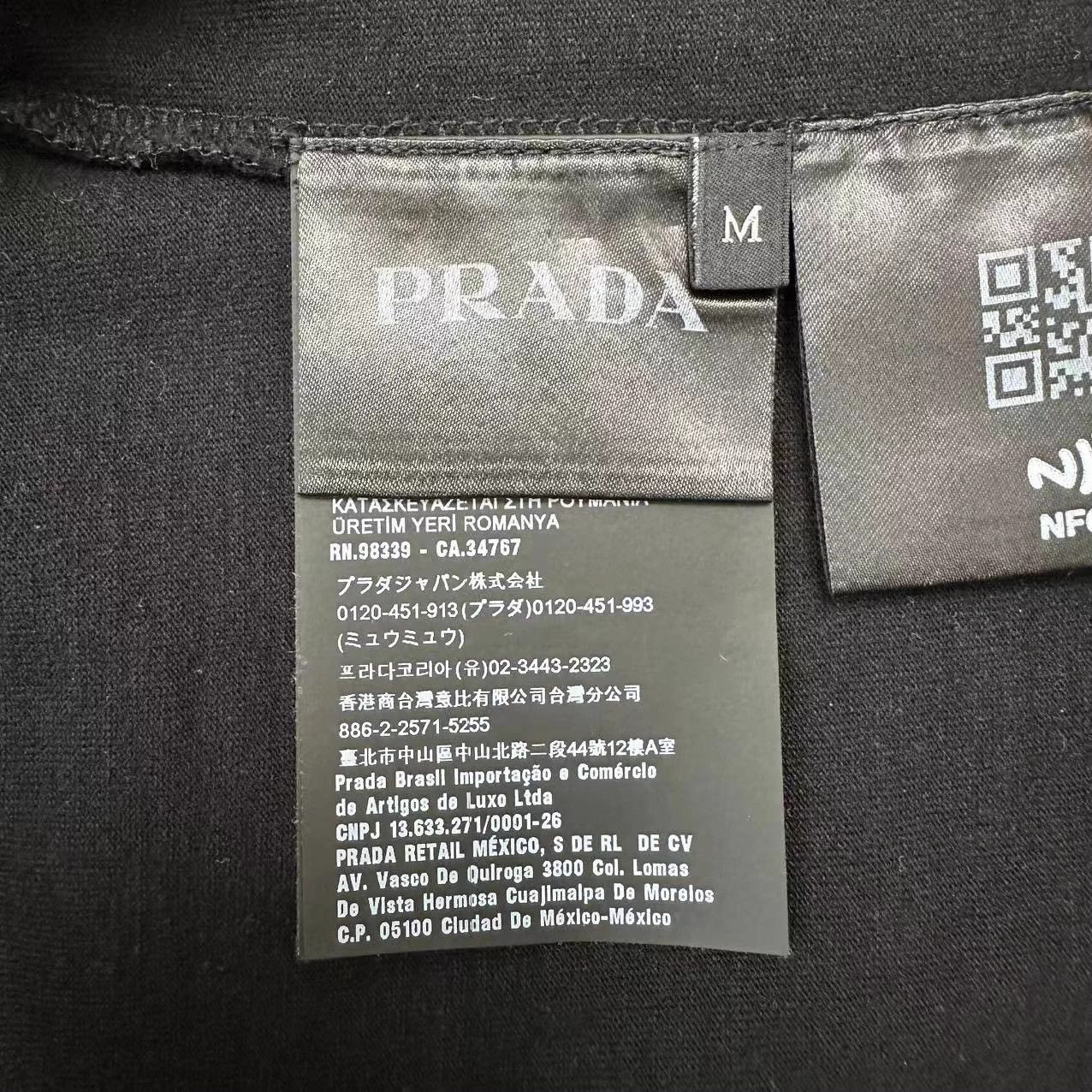 Prada Prada printed logo nylon paneled short-sleeve M Size M / US 6-8 / IT 42-44 - 4 Thumbnail