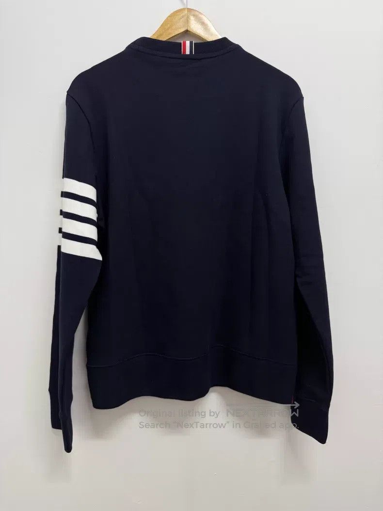 Thom Browne Thom Browne Classic four-striped sweater Size US XL / EU 56 / 4 - 2 Thumbnail