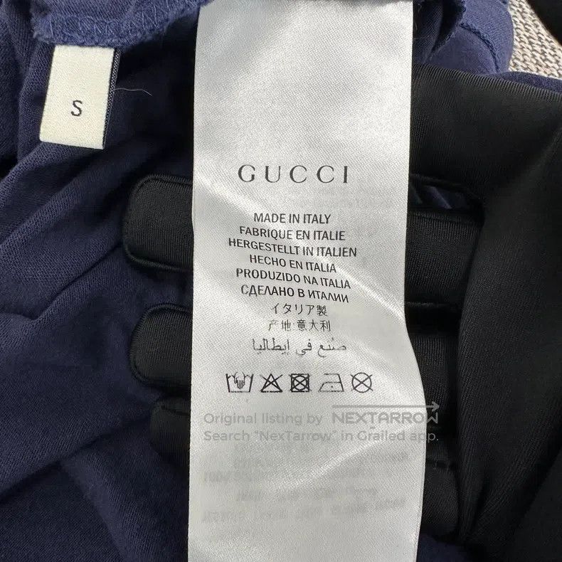 Gucci Contrast colour logo print to make old round-neck sh