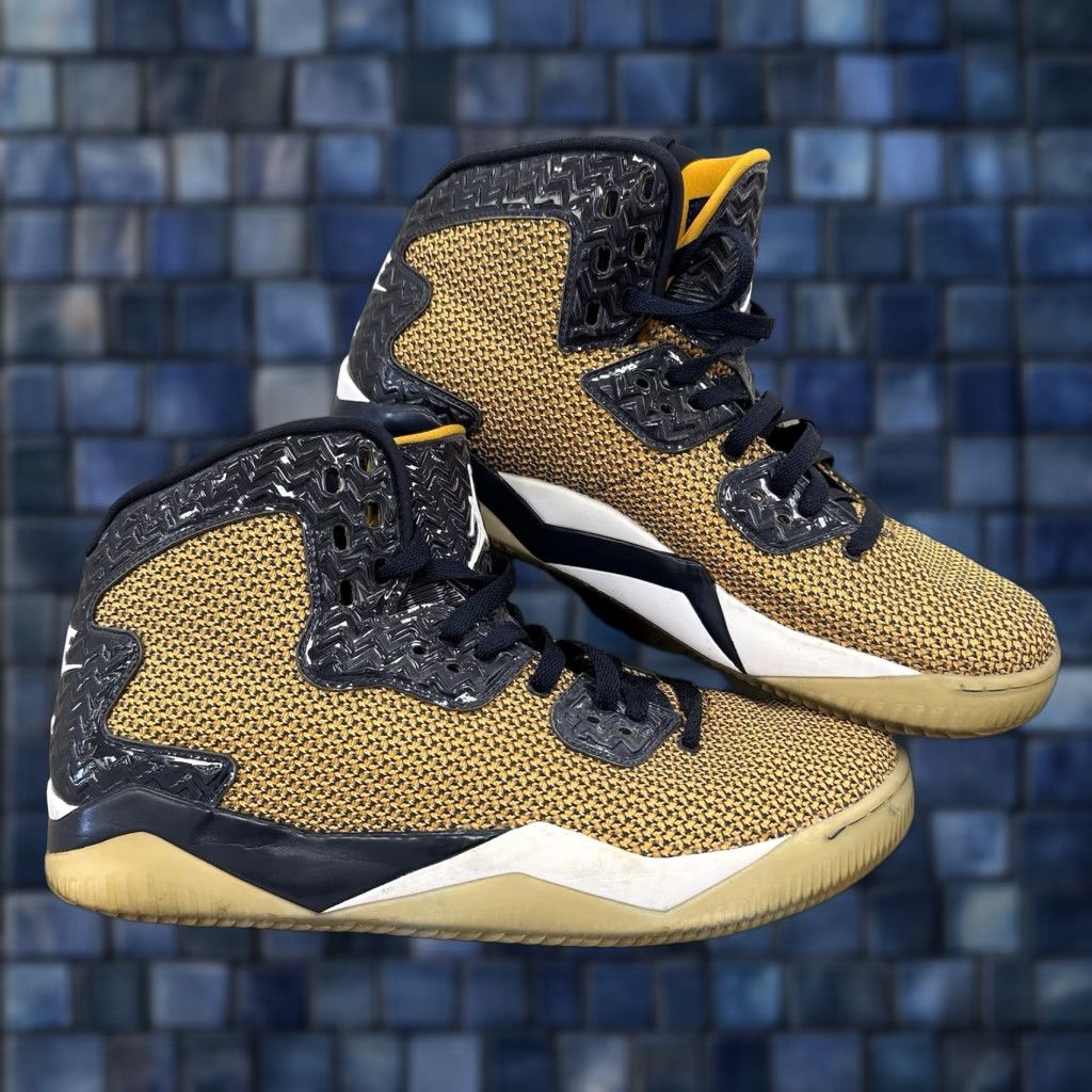 Nike Nike Air Jordan Spike Forty Lee Dunk From Above Gold Leaf Size 12 819952-706 Size US 12 / EU 45 - 1 Thumbnail
