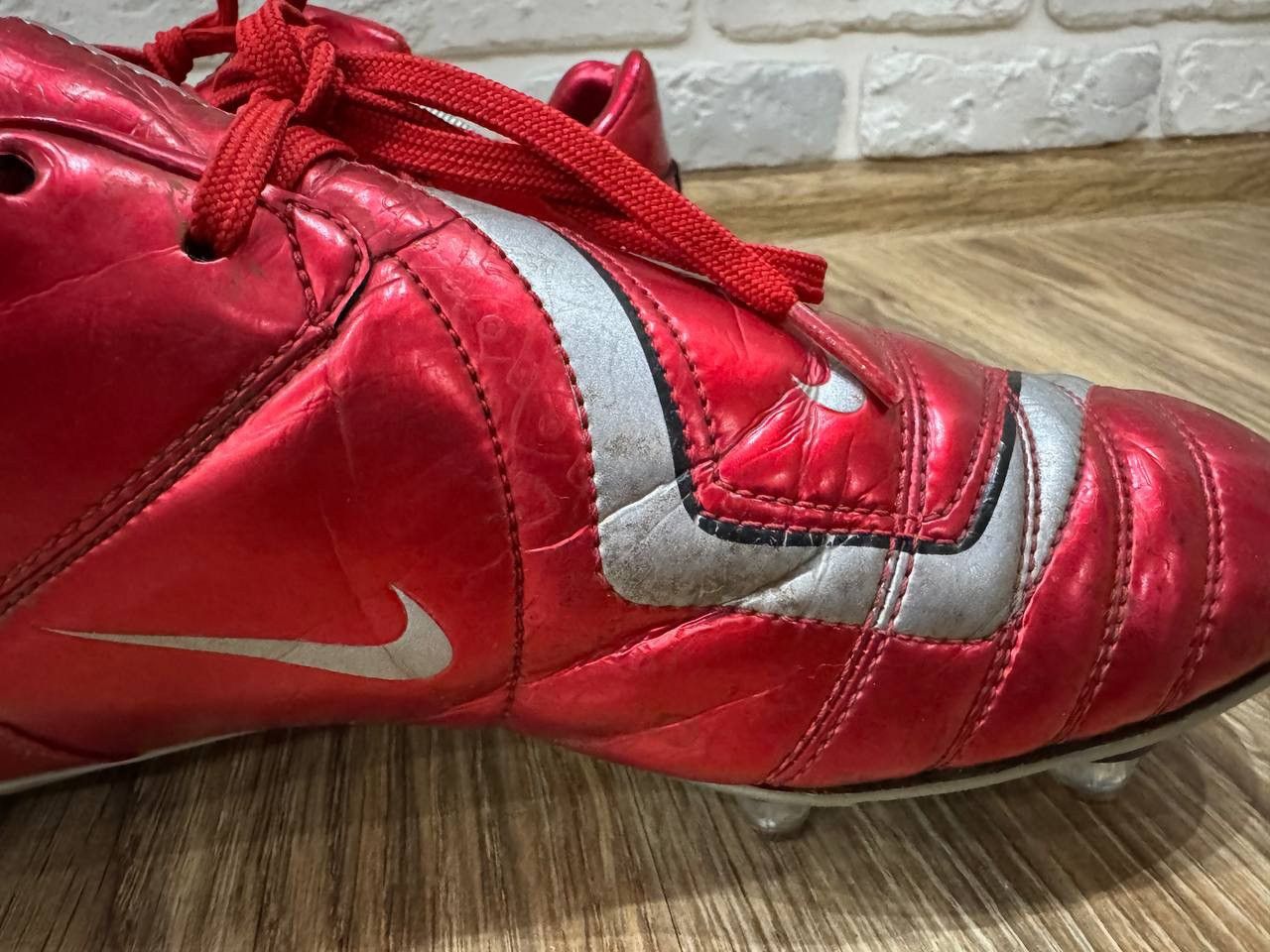 Vintage Nike Total 90 Supremacy FG Red Football Boots Size US 11 / EU 44 - 12 Thumbnail