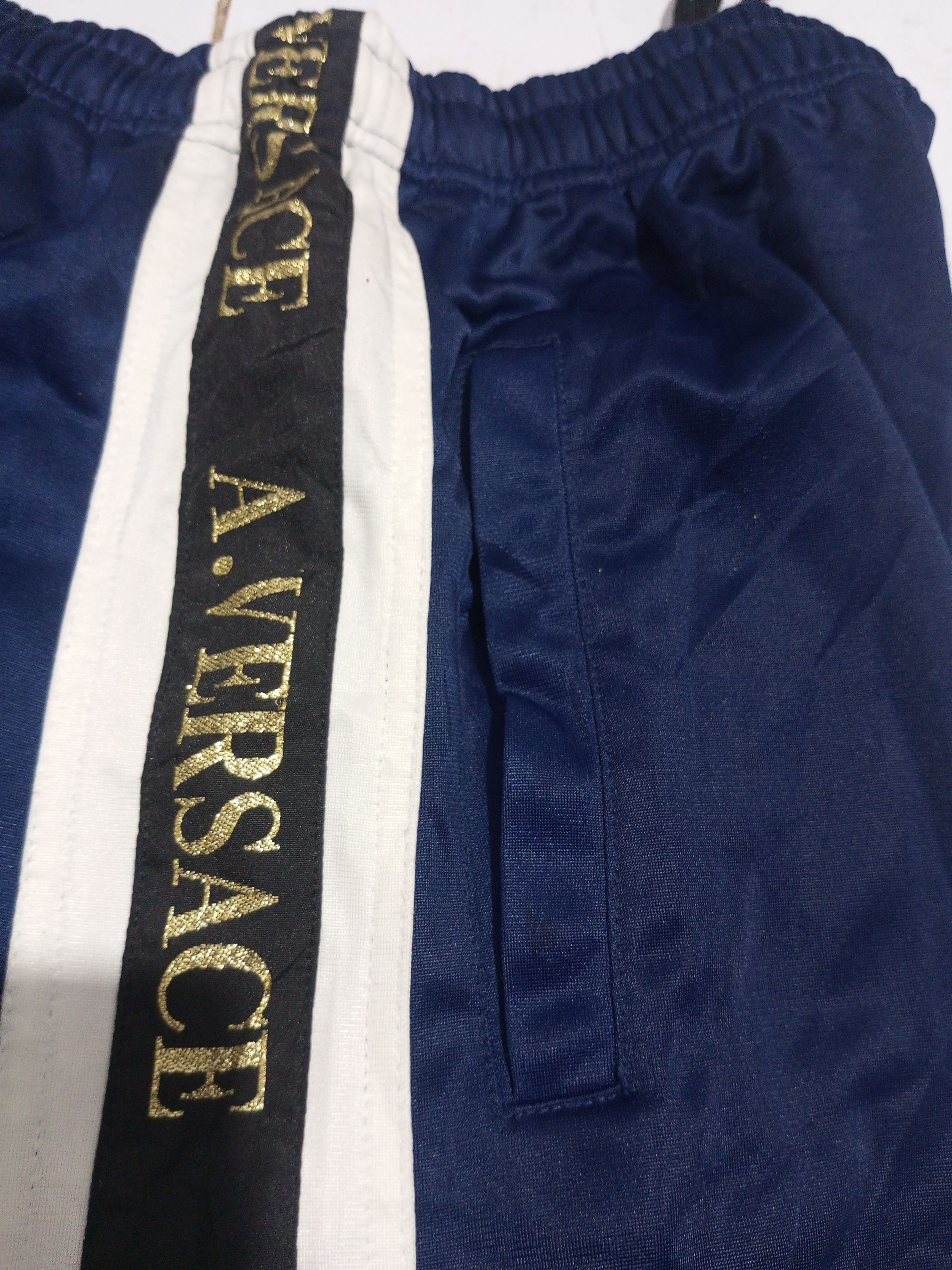 20471120 Vintage A Versace spellout trackpants Size US 32 / EU 48 - 2 Thumbnail