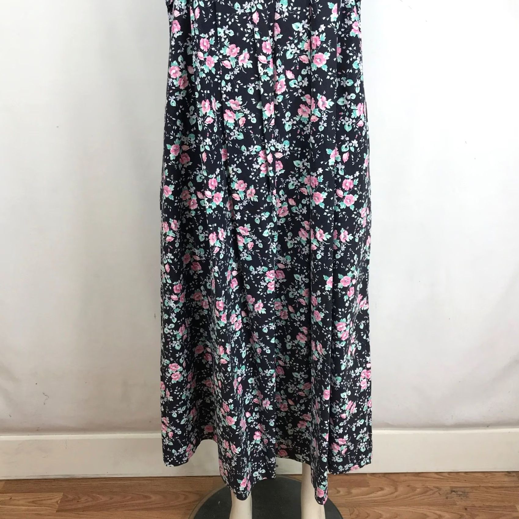 Laura Ashley VINTAGE Laura Ashley Maxi Dress Navy Pink 1990s Floral Cotton Empire Waist Womens Size L / US 10 / IT 46 - 3 Thumbnail