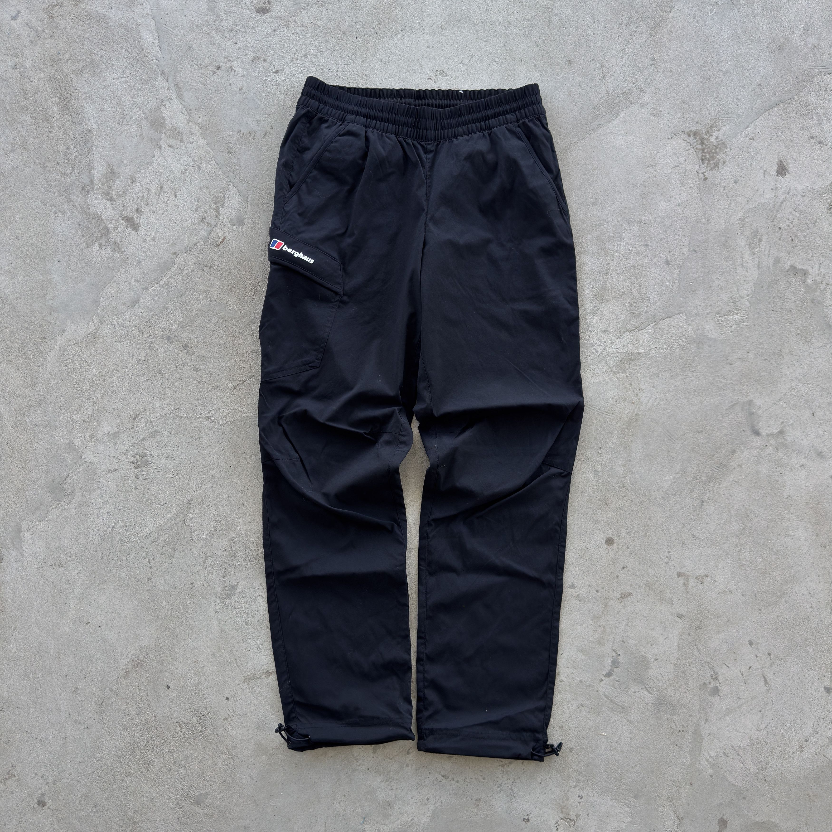Berghaus Berghaus Black Cargo Hiking Pants Techwear Outdoor Track Size US 30 / EU 46 - 1 Thumbnail