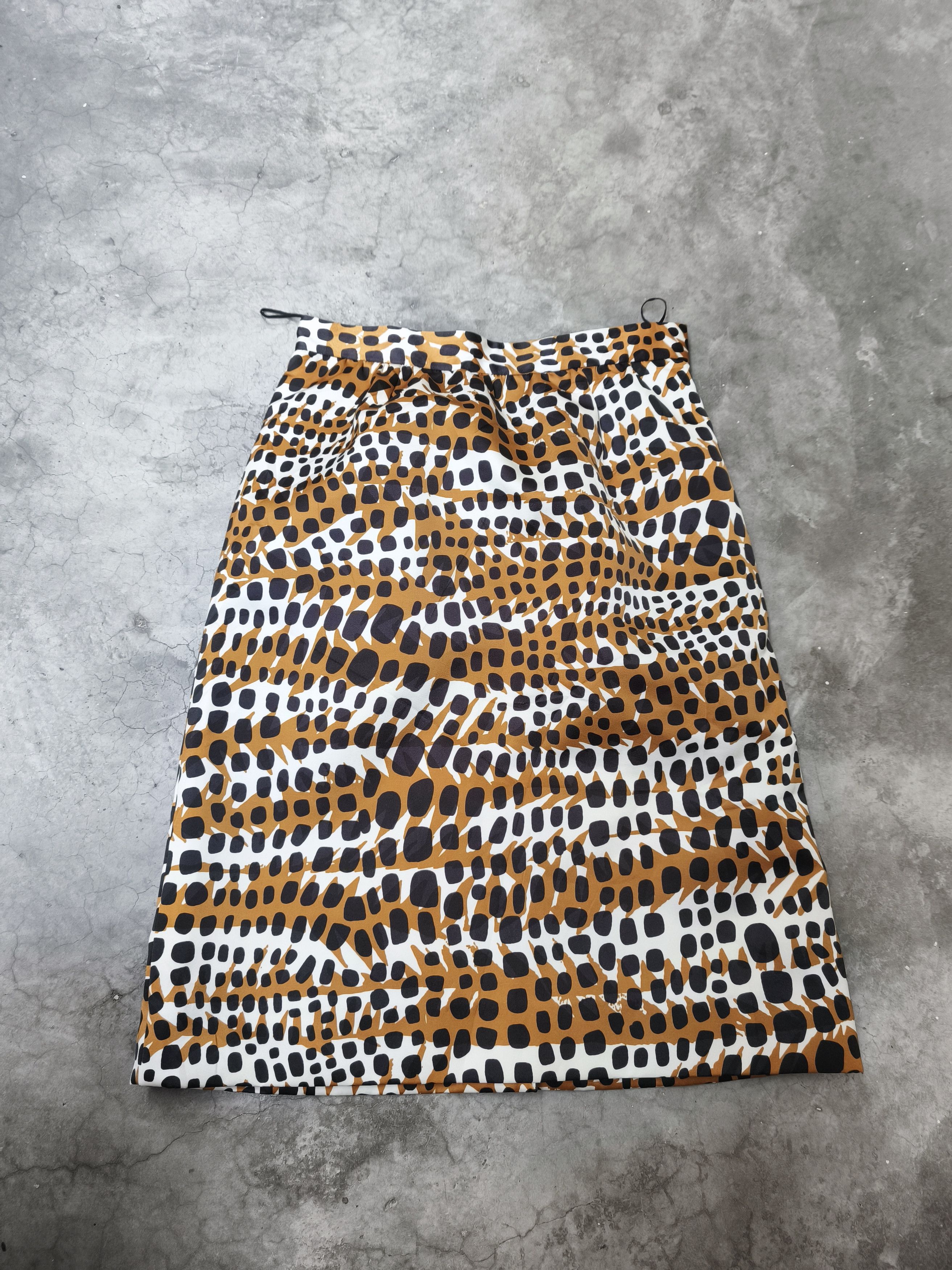Celine Celine phoebe leopard skirt Size 25" / US 0 / IT 36 - 1 Thumbnail