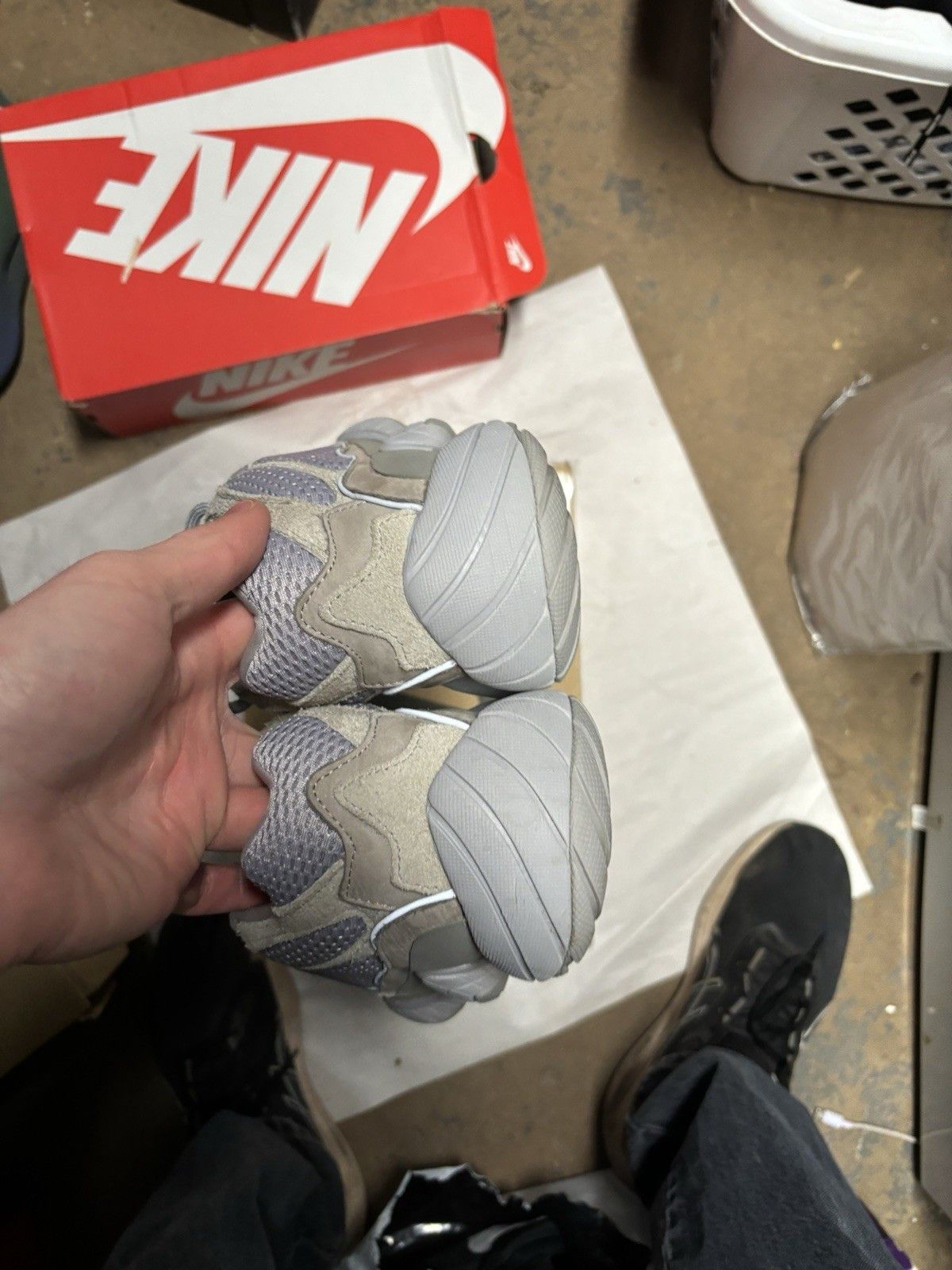 Yeezy adidas Yeezy 500 Stone Salt Size US 12 / EU 45 - 4 Thumbnail
