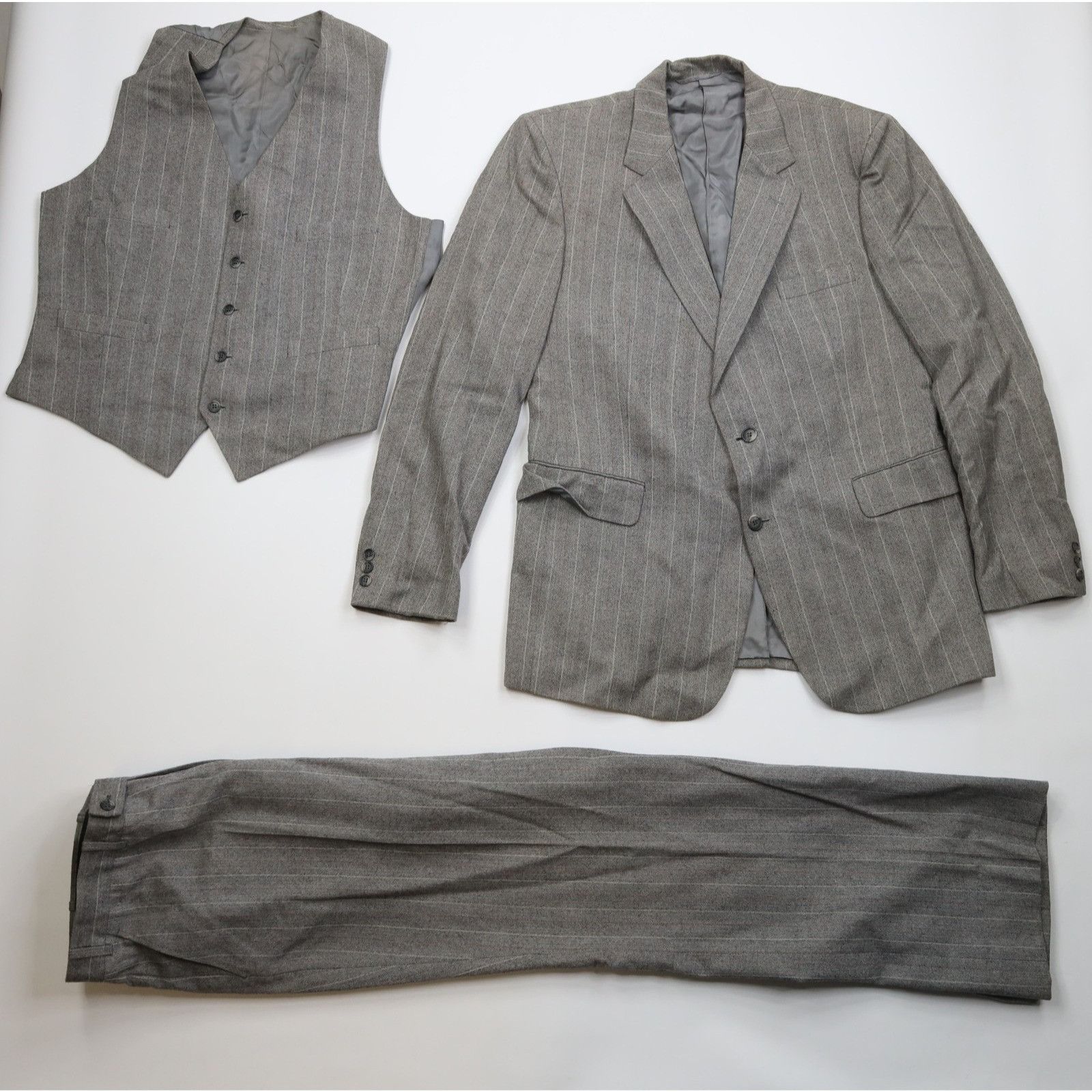 Vintage Vintage 70s Heavy Wool Herringbone 3 Piece Suit Wedding Size 44L - 1 Thumbnail