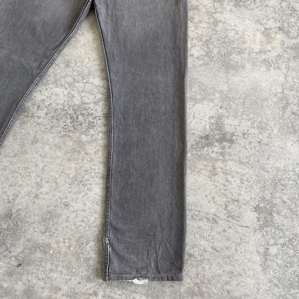 Levi's Vintage Late 90’s Levis 501 Ash Grey Distressed Jeans Size US 32 / EU 48 - 19 Thumbnail