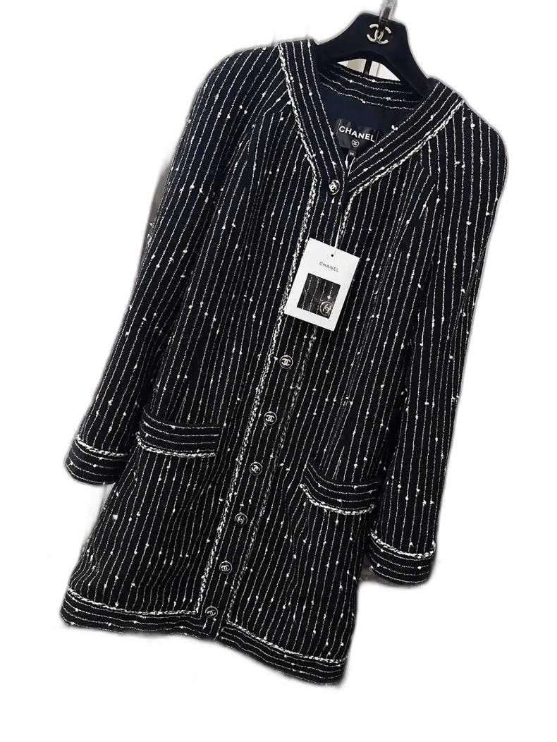 Chanel Chanel Black and Pink Long Coat Size M / US 6-8 / IT 42-44 - 1 Thumbnail