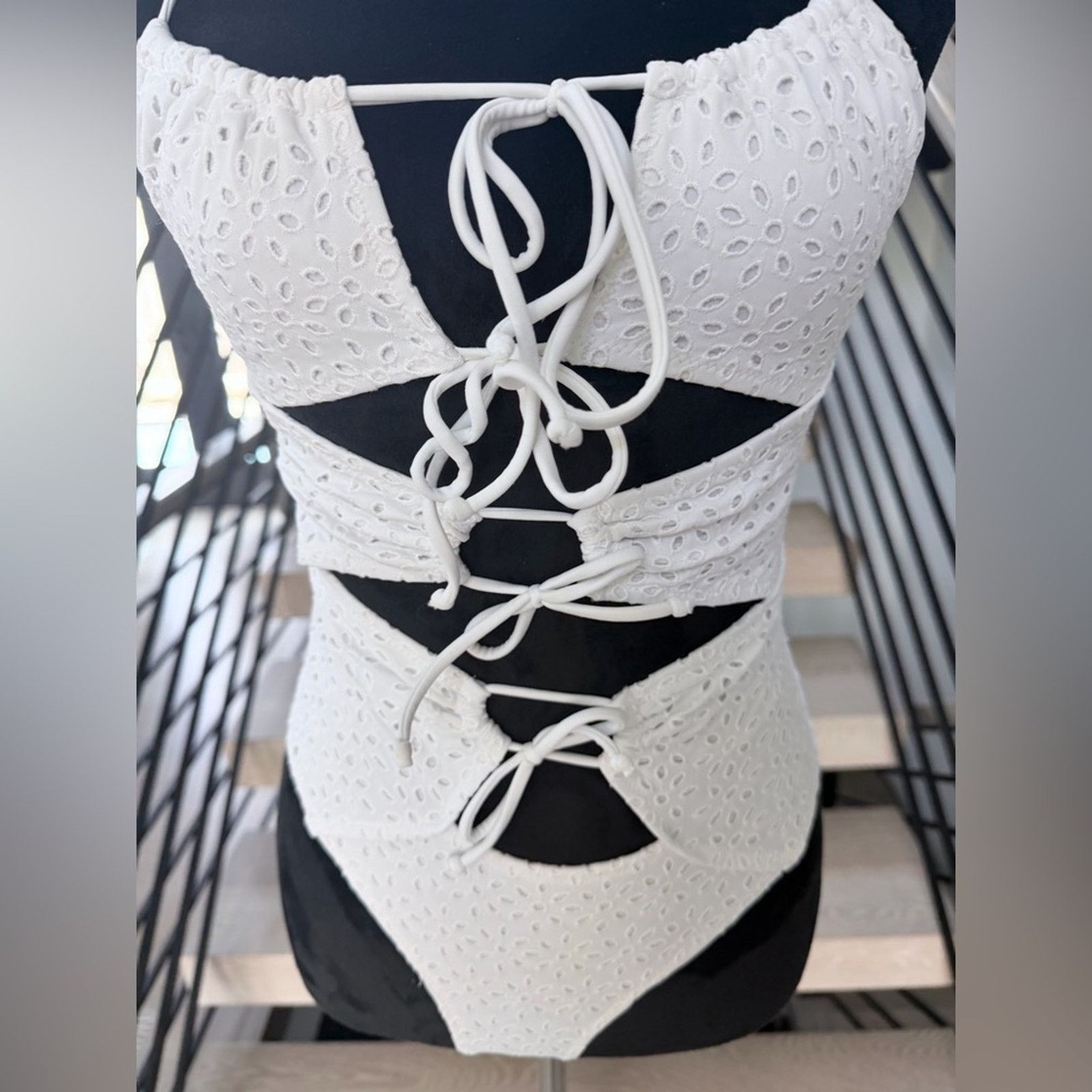 Guess Guess Boho White One-Piece Swimsuit Bikini Bathing suit XS Size ONE SIZE - 5 Thumbnail