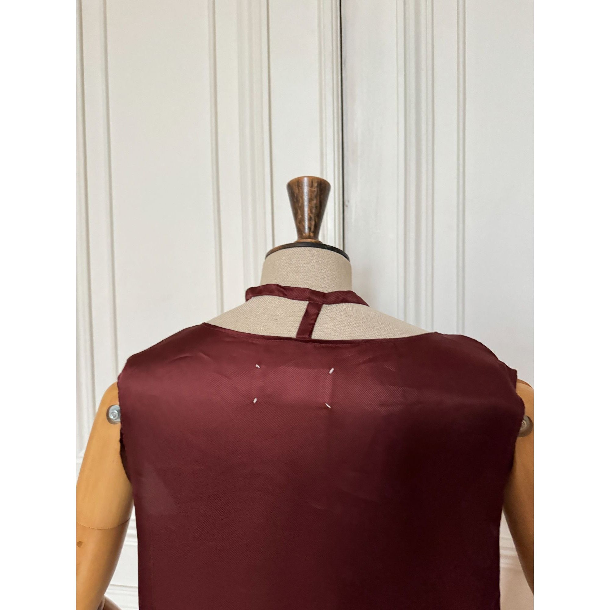 Maison Margiela FW 1999–2000 Burgundy Lining Top with Built-in Necklace Size L / US 10 / IT 46 - 5 Thumbnail