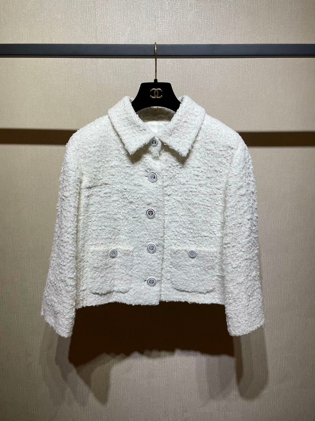 Chanel Chanel Cruise White Short Coat Size S / US 4 / IT 40 - 1 Thumbnail