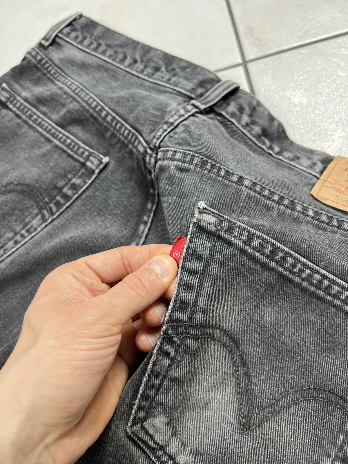 Levi's Vintage 90s Levi’s 550 relaxed fit baggy washed denim jeans Size US 36 / EU 52 - 17 Thumbnail