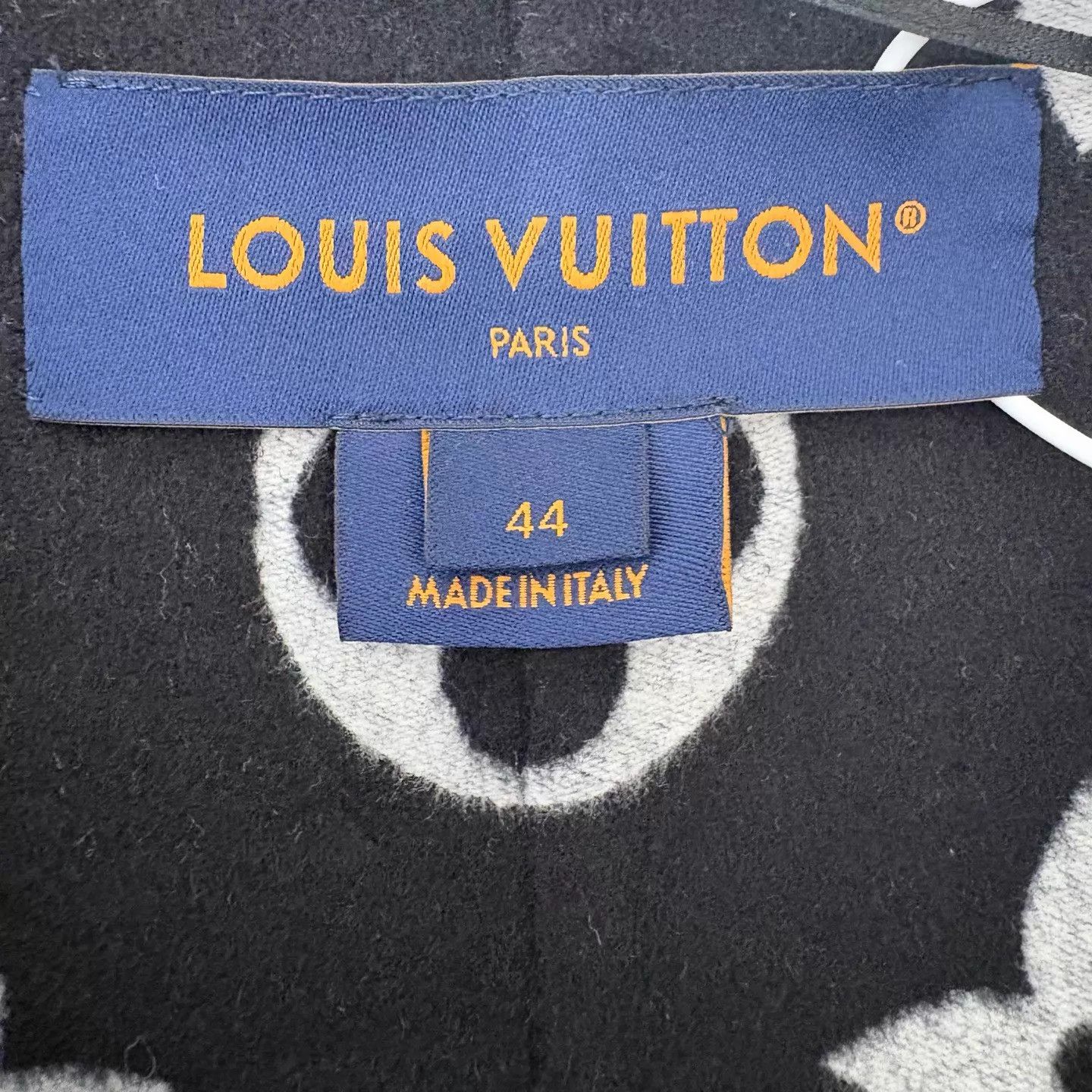 Louis Vuitton LV black gray lining all over logo mid-length jacket size 44 Size L / US 10 / IT 46 - 4 Thumbnail