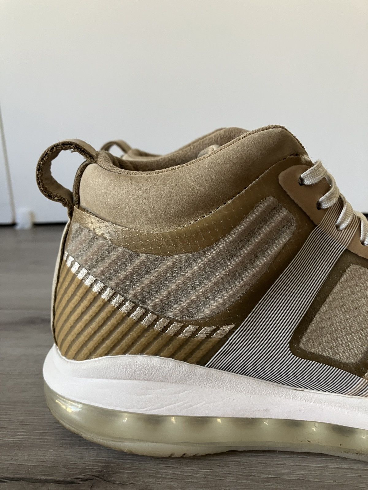John Elliott × Nike John Elliott x Lebron Icon QS ‘Parachute Beige’ Size US 8 / EU 41 - 7 Thumbnail