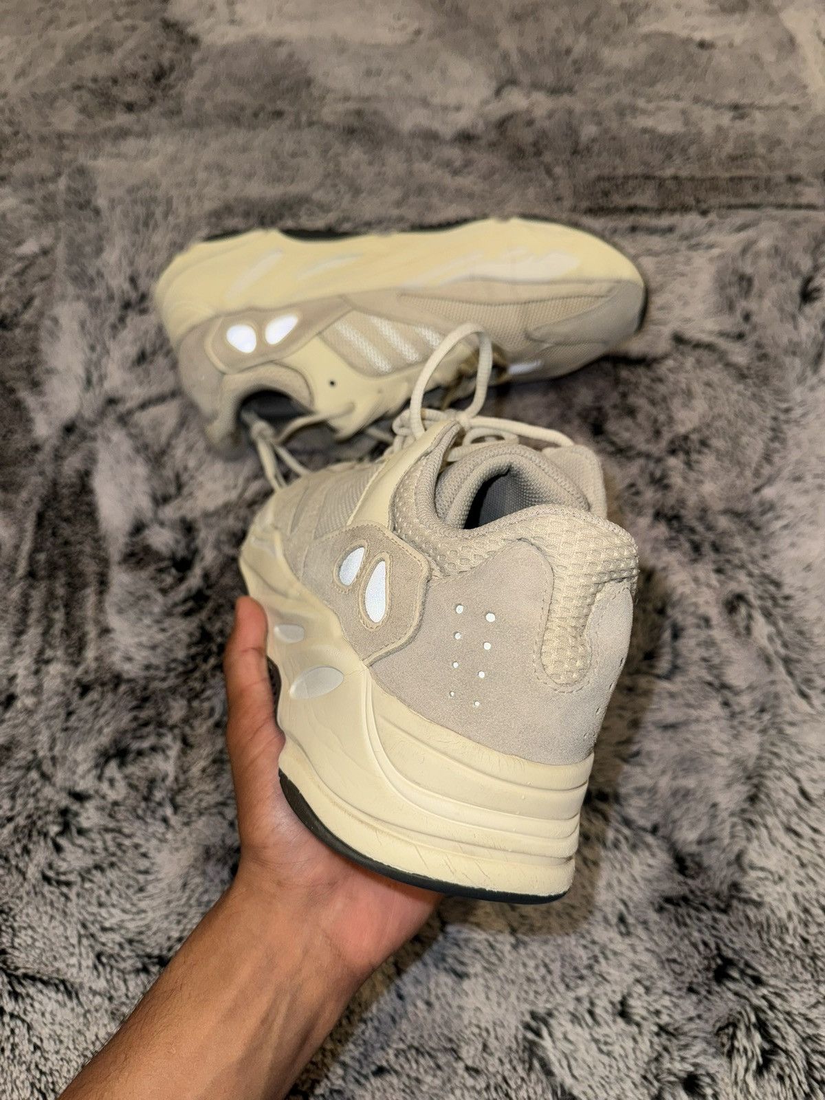Yeezy Adidas Yeezy Boost 700 Analog Size US 11.5 / EU 44-45 - 6 Thumbnail