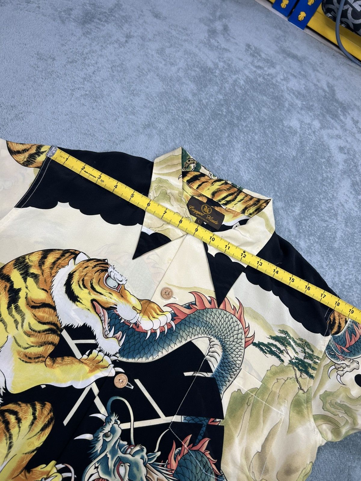 Sun Surf Vintage Cropped Head Hawaiian Motif Tiger & dragon Silk Size US L / EU 52-54 / 3 - 14 Thumbnail