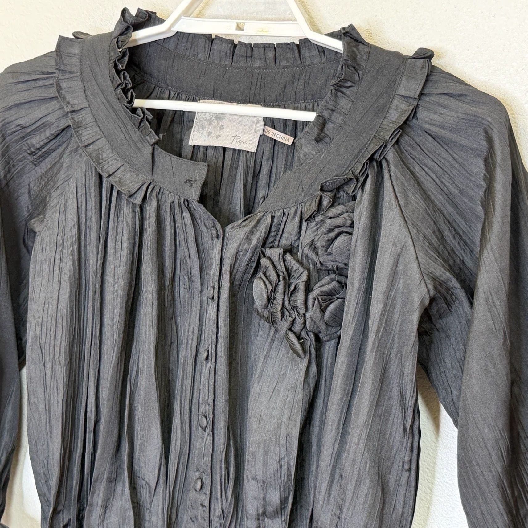 Vintage Ryu Top Womens Medium Black Goth Whimsygoth Fairy Button Front Long Sleeve Size M / US 6-8 / IT 42-44 - 2 Thumbnail