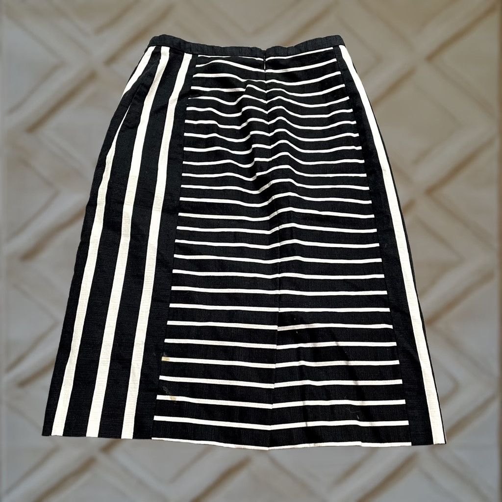J.Crew J.Crew No. 2 Straight Pencil Skirt Women 00 Black White Striped Knee Length Slit Size 24" / US 00 / IT 34 - 1 Thumbnail