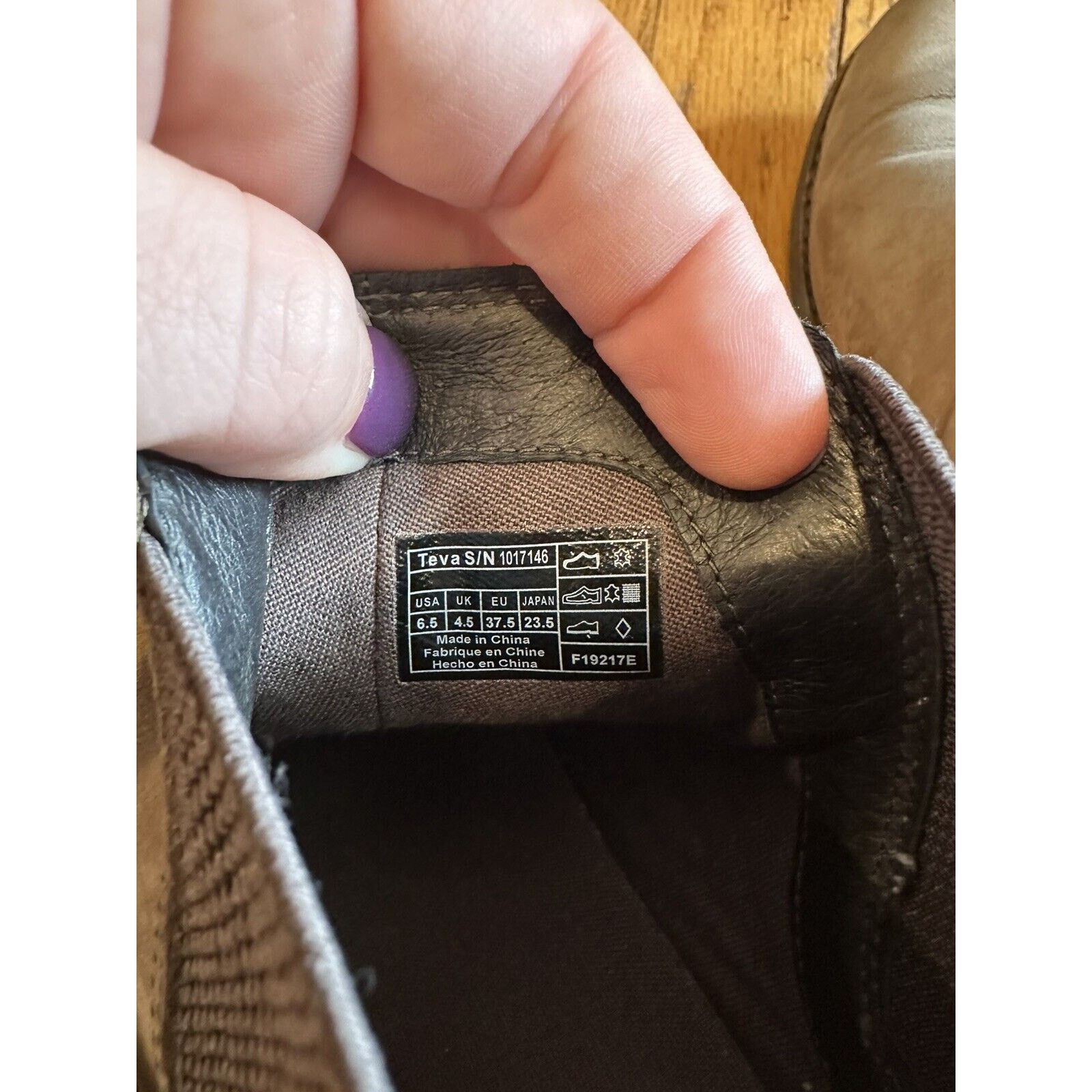 Teva Teva Women’s De La Vina Dos Chelsea Boot Size 6.5 Taupe GUC Size US 6.5 / IT 36.5 - 11 Thumbnail