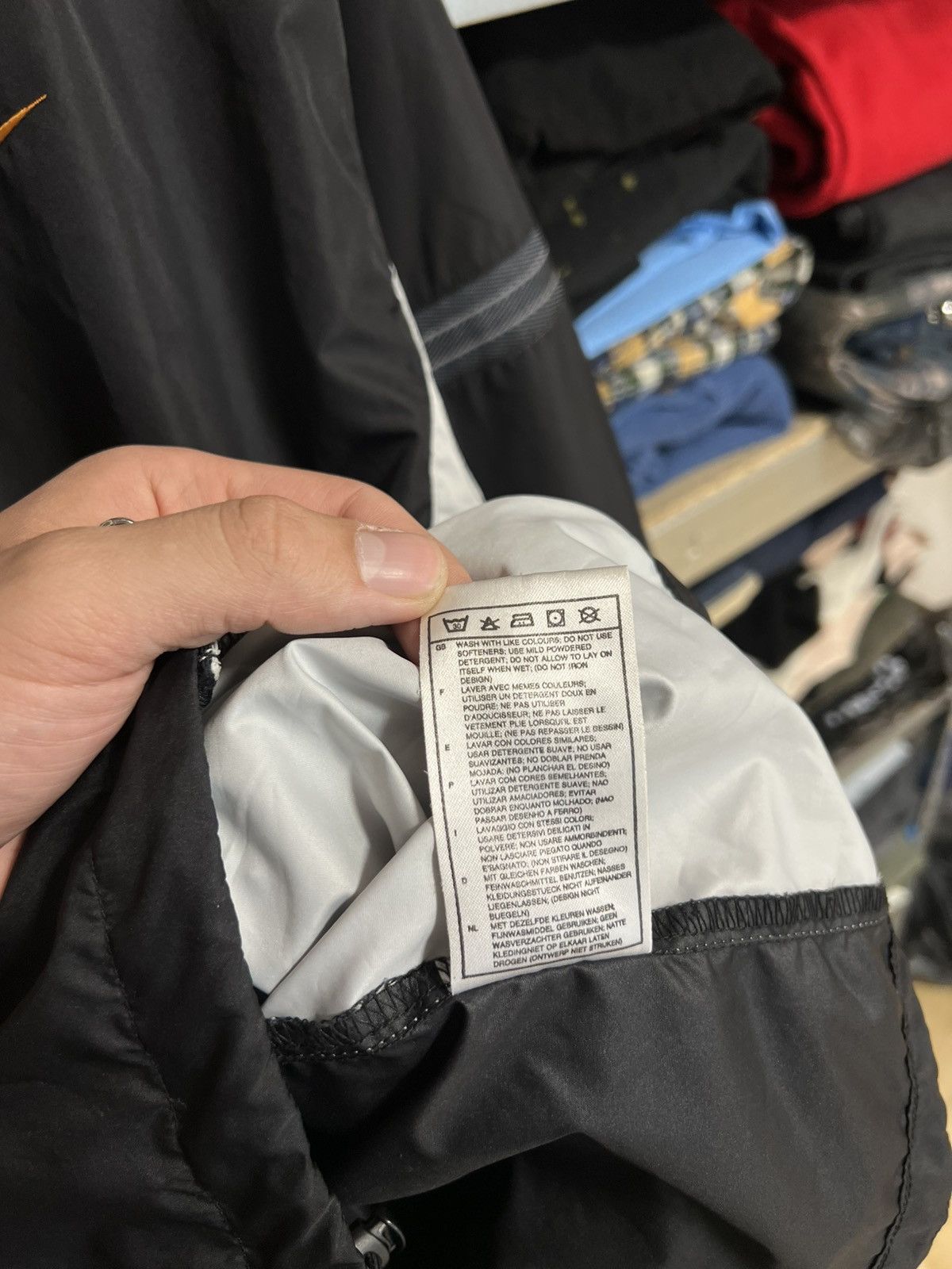 Nike × Vintage Nike Vintage Black Nylon Marathon New York 98 Track Jacket Size US L / EU 52-54 / 3 - 10 Thumbnail