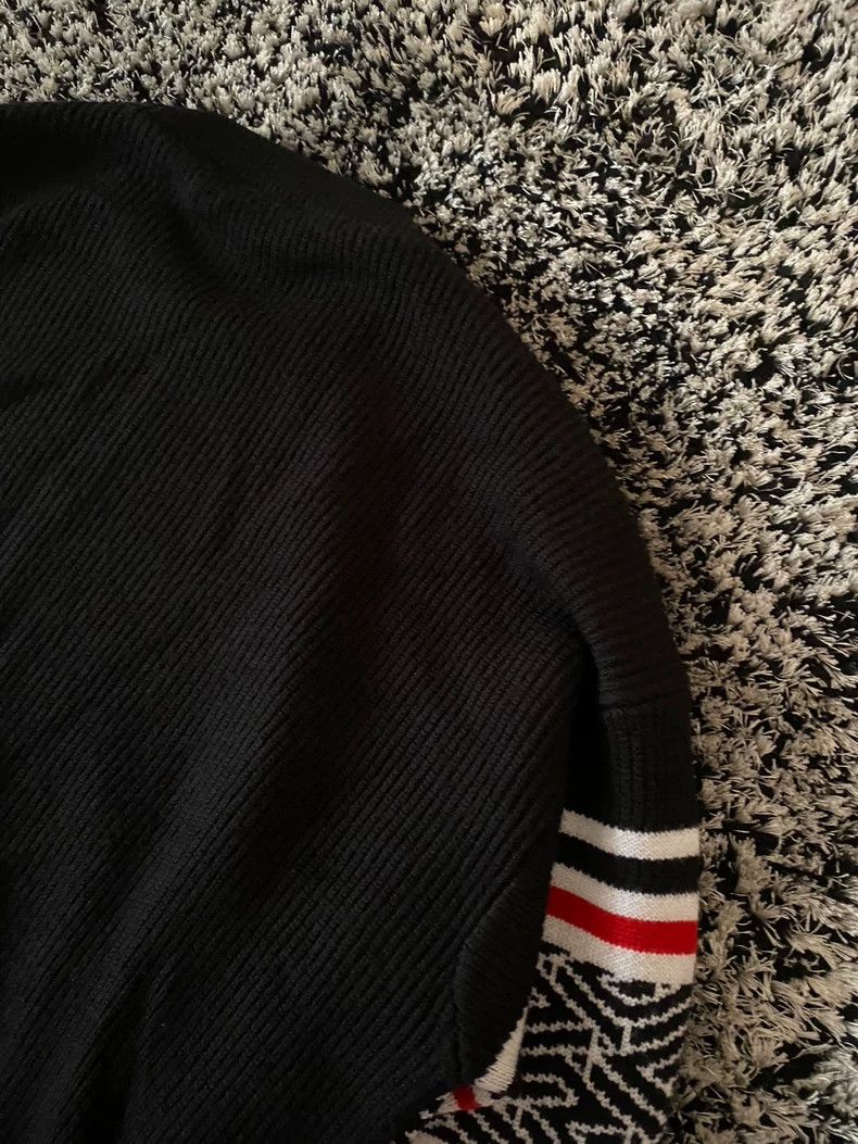 Versace Versace Wool knitted sweater with long sleeves Size US L / EU 52-54 / 3 - 7 Thumbnail