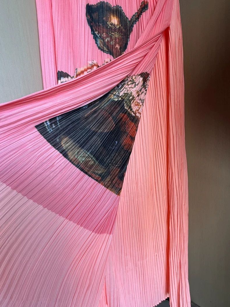 Issey Miyake Issey Miyake size:5 Strawberry cake pleated long dress Size 23" - 3 Thumbnail