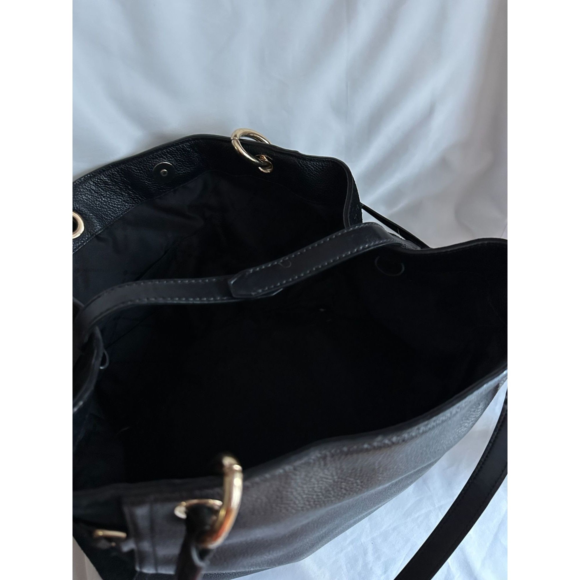 Michael Kors MICHAEL KORS Nicole LG suede stitched drawstring shoulder ba Size ONE SIZE - 9 Thumbnail