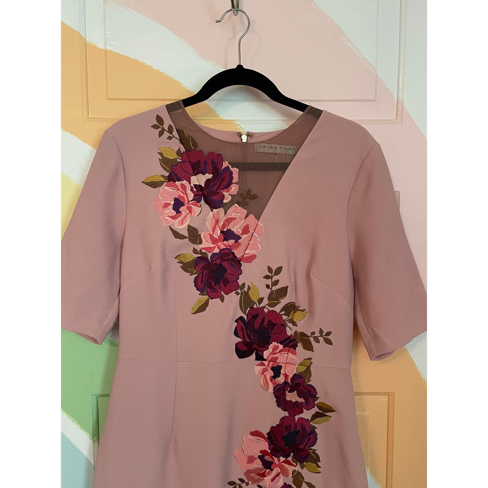 Trina Turk NWT Trina Turk Floral Embroidered Sheath Dress Blush Sz 10 Size L / US 10 / IT 46 - 4 Thumbnail