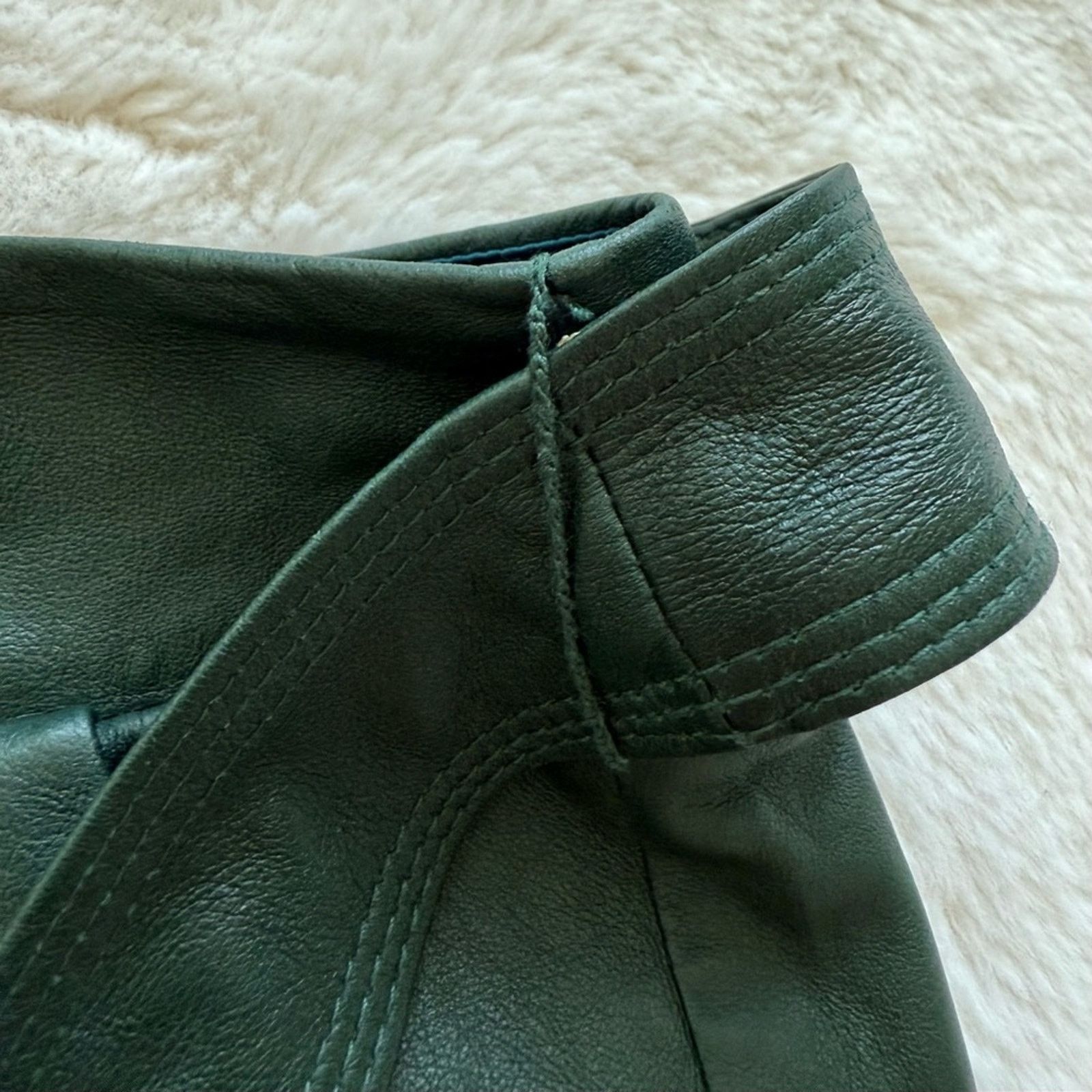 Elie Tahari Elie Tahari women leather skirt size 8 US Retail 850$ Size 30" / US 8 / IT 44 - 10 Thumbnail