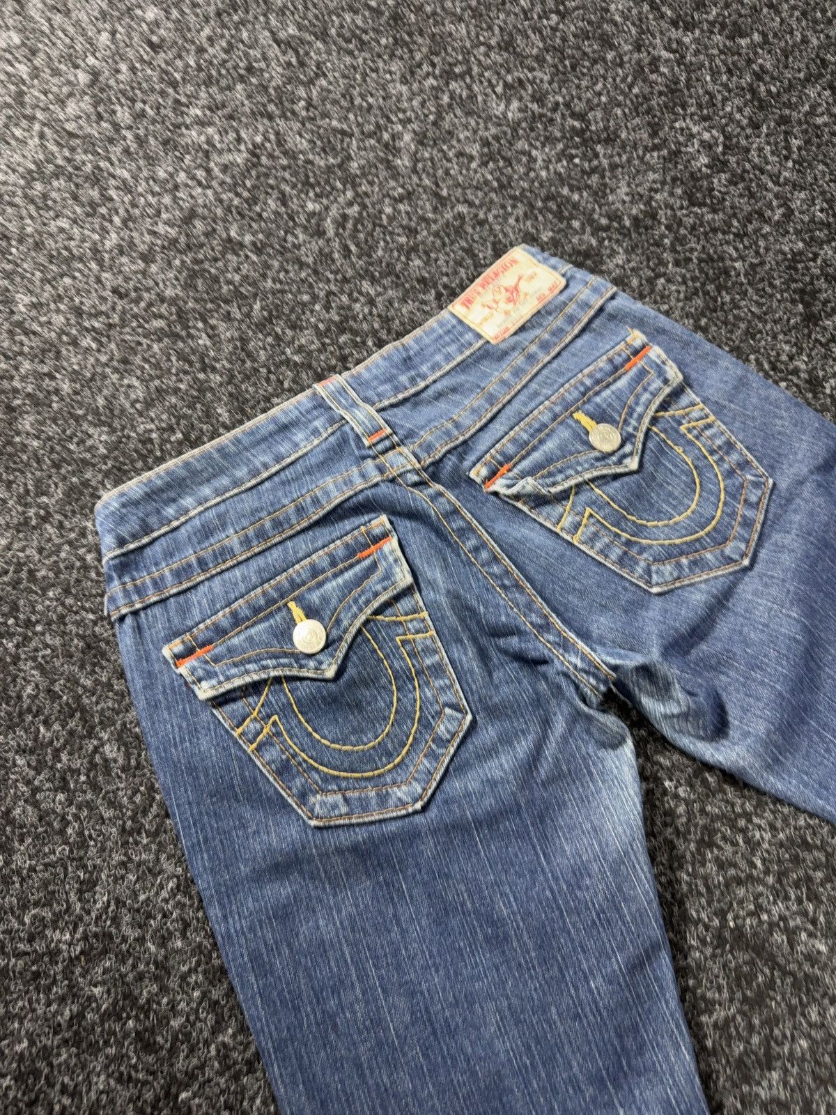 True Religion 00s True Religion USA Dirty Distressed Y2K Bootcut Jeans USA Size 25" / US 0 / IT 36 - 19 Thumbnail