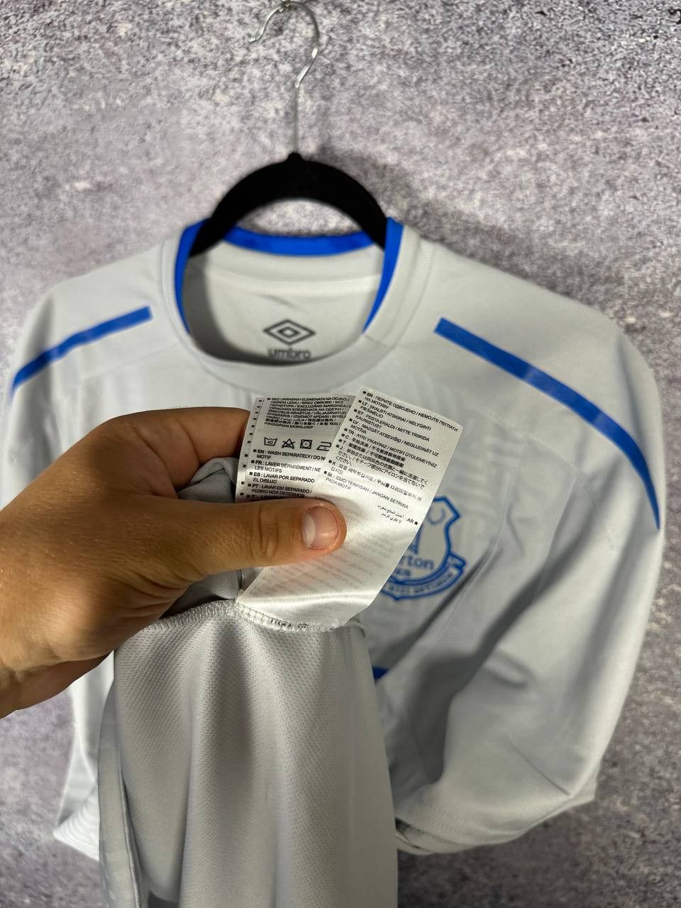 Umbro Vintage Everton 2017/18 Away Umbro Soccer Jersey Size US L / EU 52-54 / 3 - 9 Thumbnail