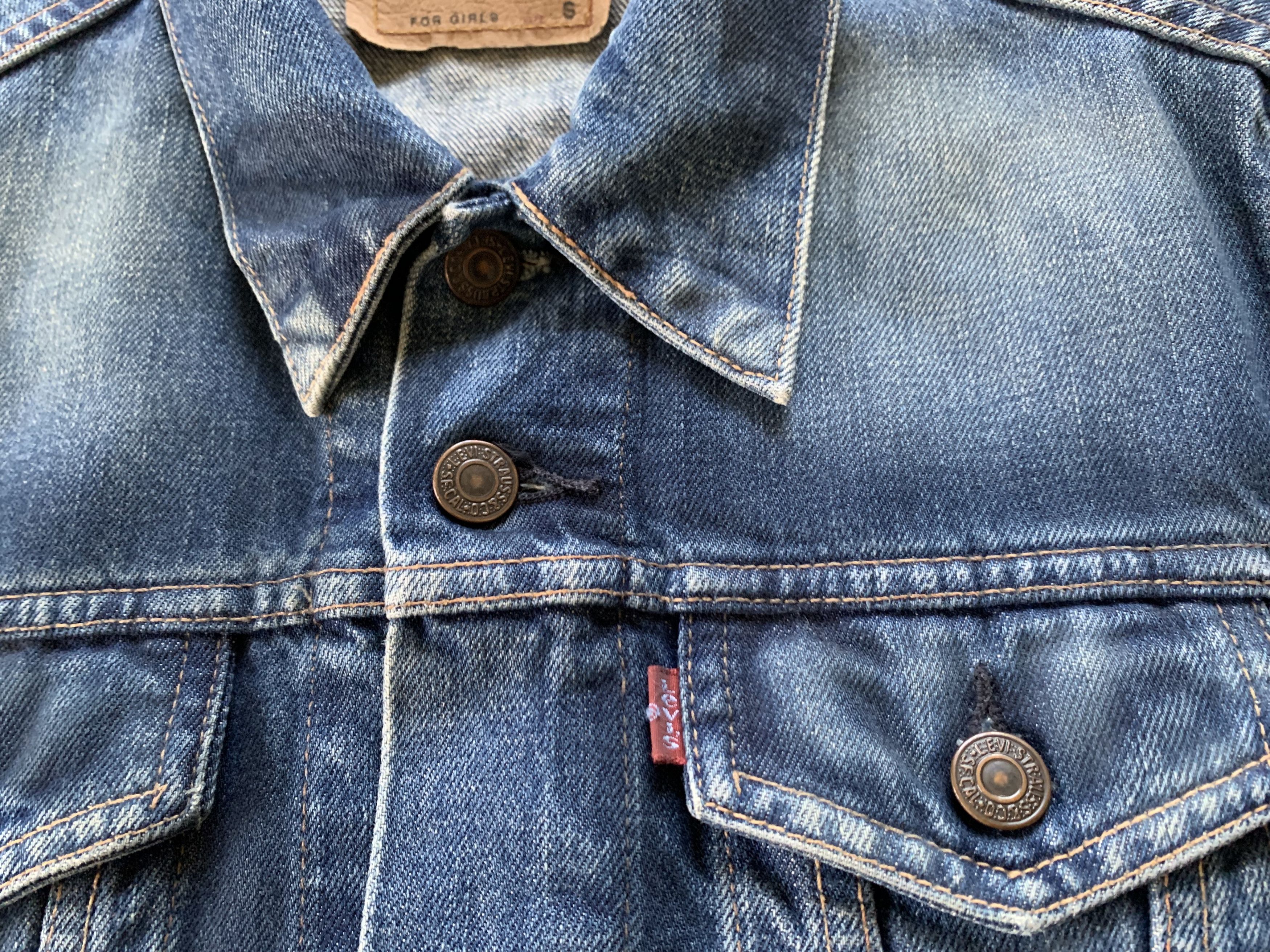 Levi's Vintage Clothing Vintage Levi’s Washed Denim Trucker Jacket Size S / US 4 / IT 40 - 5 Thumbnail