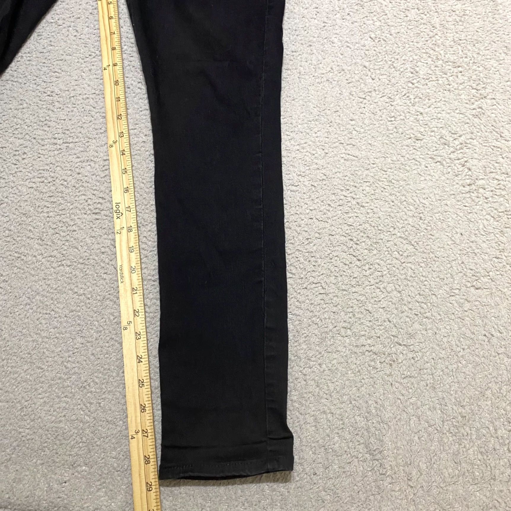 Levi's Levi's 721 Jeans Womens 31 Black Denim High Rise Skinny Dark Wash 5-Pocket Style Slim Jeans Womens 31 Black Levi's 700 Series Size 28" / US 6 / IT 42 - 6 Thumbnail